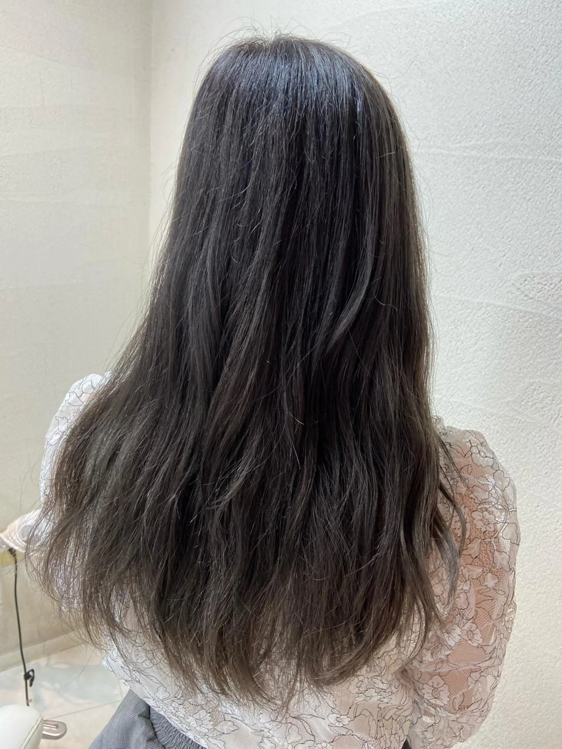 ロング カラー ブリーチ カット ヘアカラー トリートメント 菊地 美憂のヘアスタイル