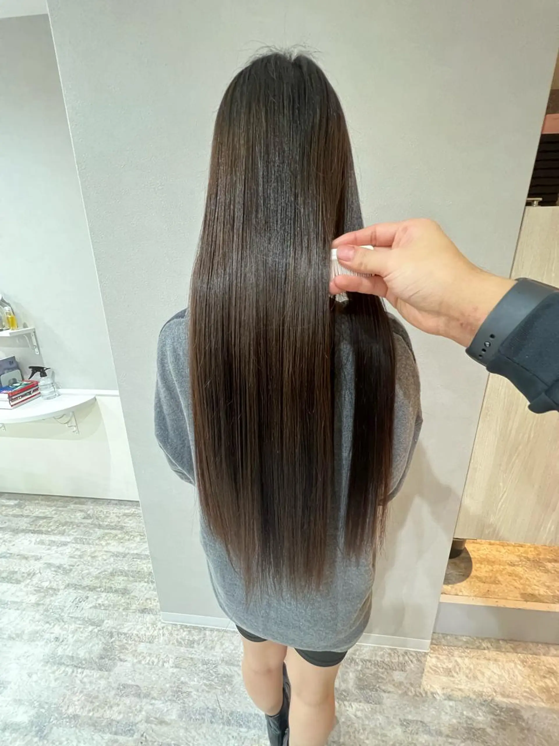 ロング カット ヘアカラー トリートメント 髪質改善 貸切サロンのヘアスタイル