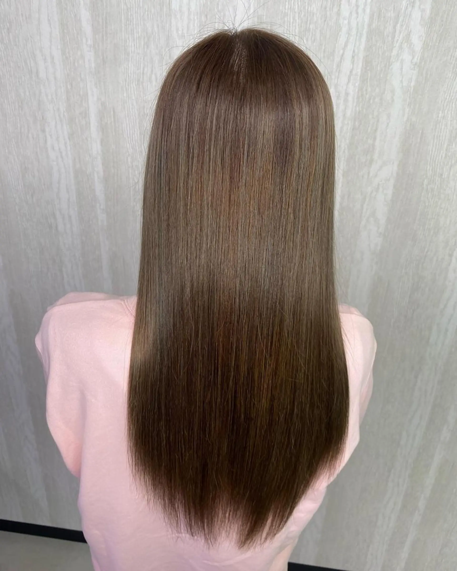 ロング カラー アクアカラー アッシュ ベージュカラー 髪質改善 トリートメント UNDER vr 【アンダーバー】のヘアスタイル