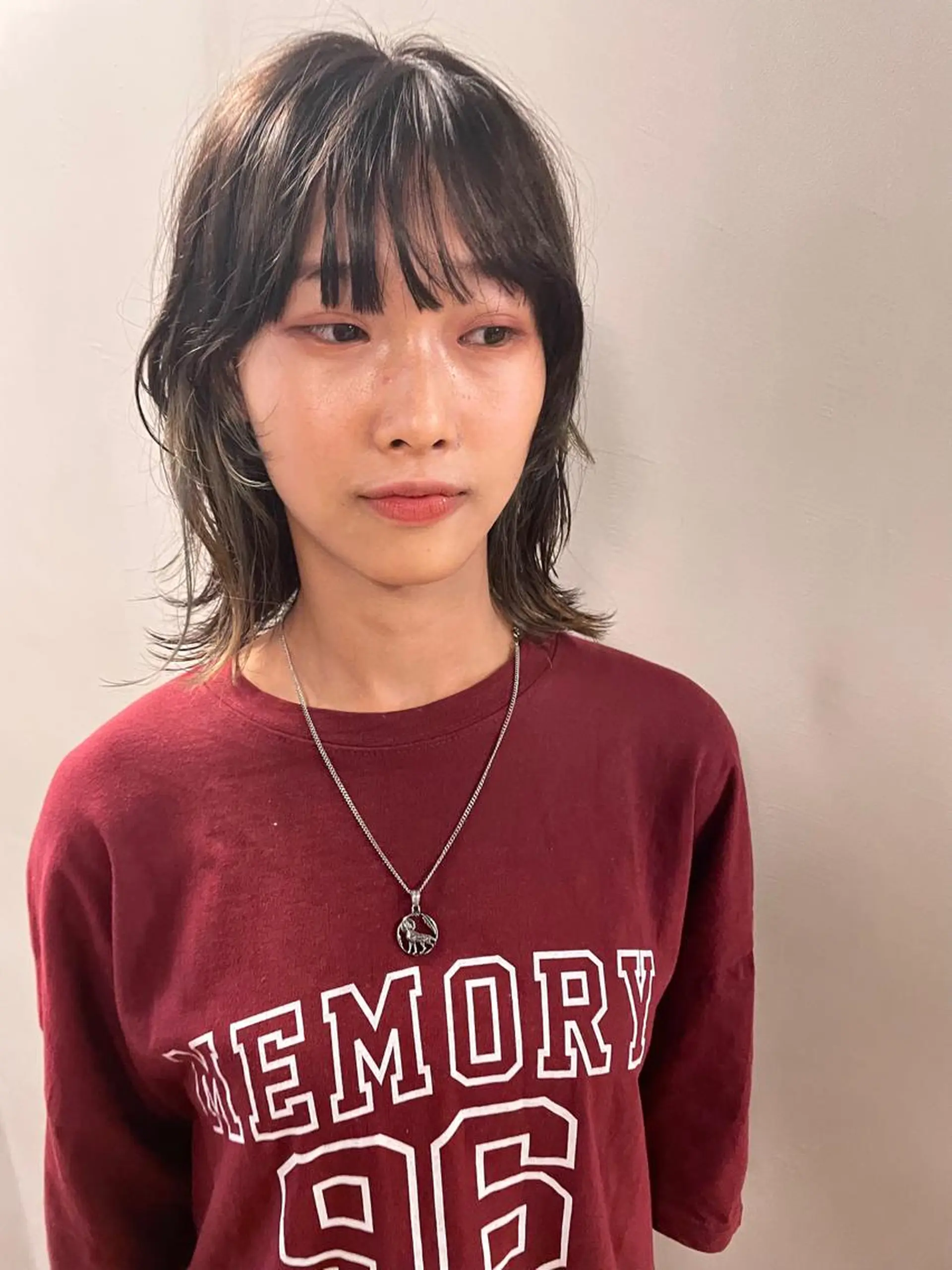 ミディアム カラー パーマ ヘアアレンジ メンズ キッズ ネイル マツエク・マツパ メンズインナーカラー メンズウルフカット インナーカラー ウルフカット カット ヘアカラー トリートメント tatsumi/ボブ ウルフ/レイヤーのヘアスタイル