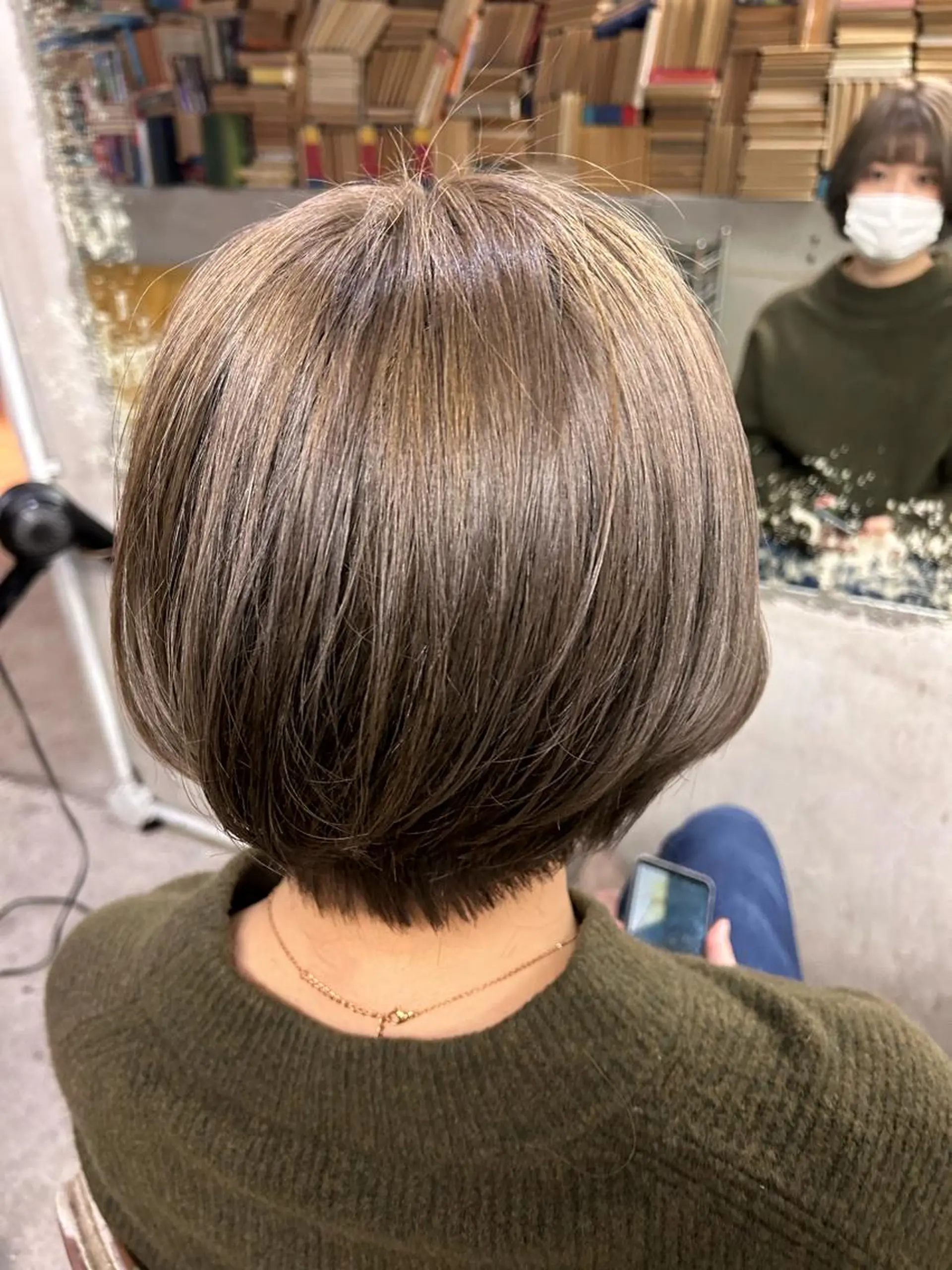ミディアム カラー ブリーチ お任せヘア☘️☘️ 及川渚のヘアスタイル