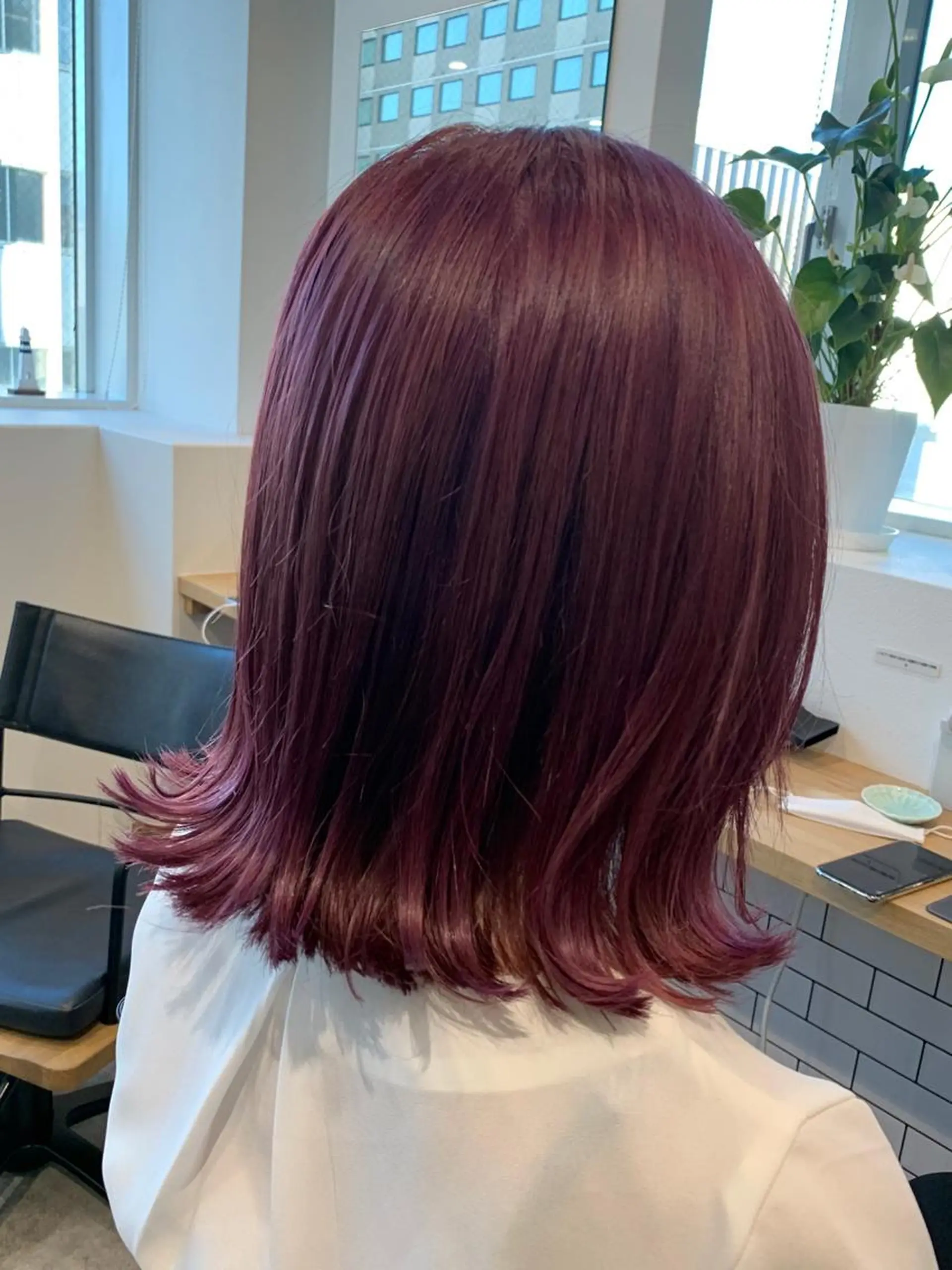ショート カラー アッシュ バレイヤージュ ベージュカラー ブロンド ブルーカラー Nishida Ryomaのヘアスタイル