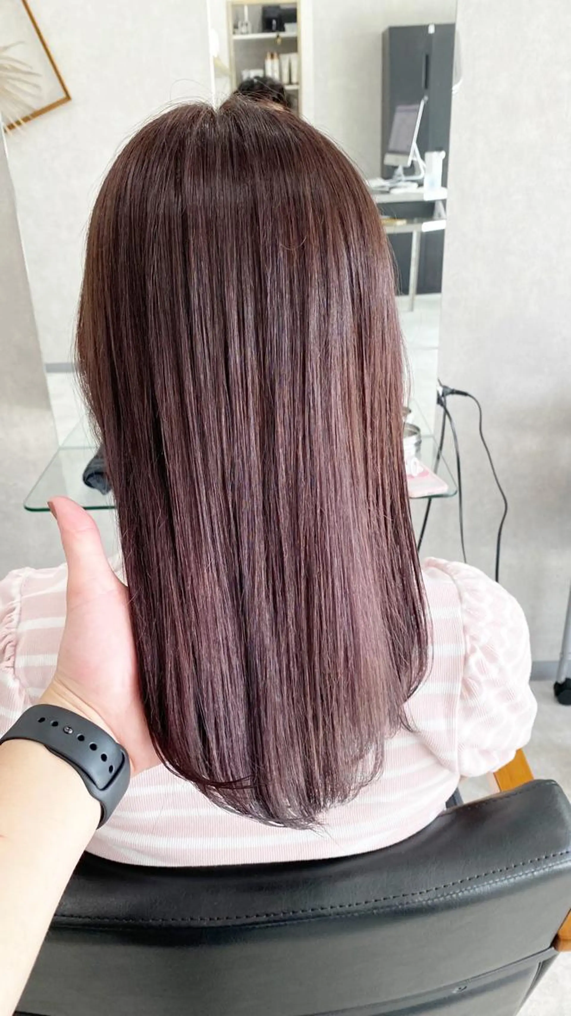 セミロング カラー エリュ所属・⭐️ショート⭐️美髪 矯正⭐️水口陸のヘアスタイル