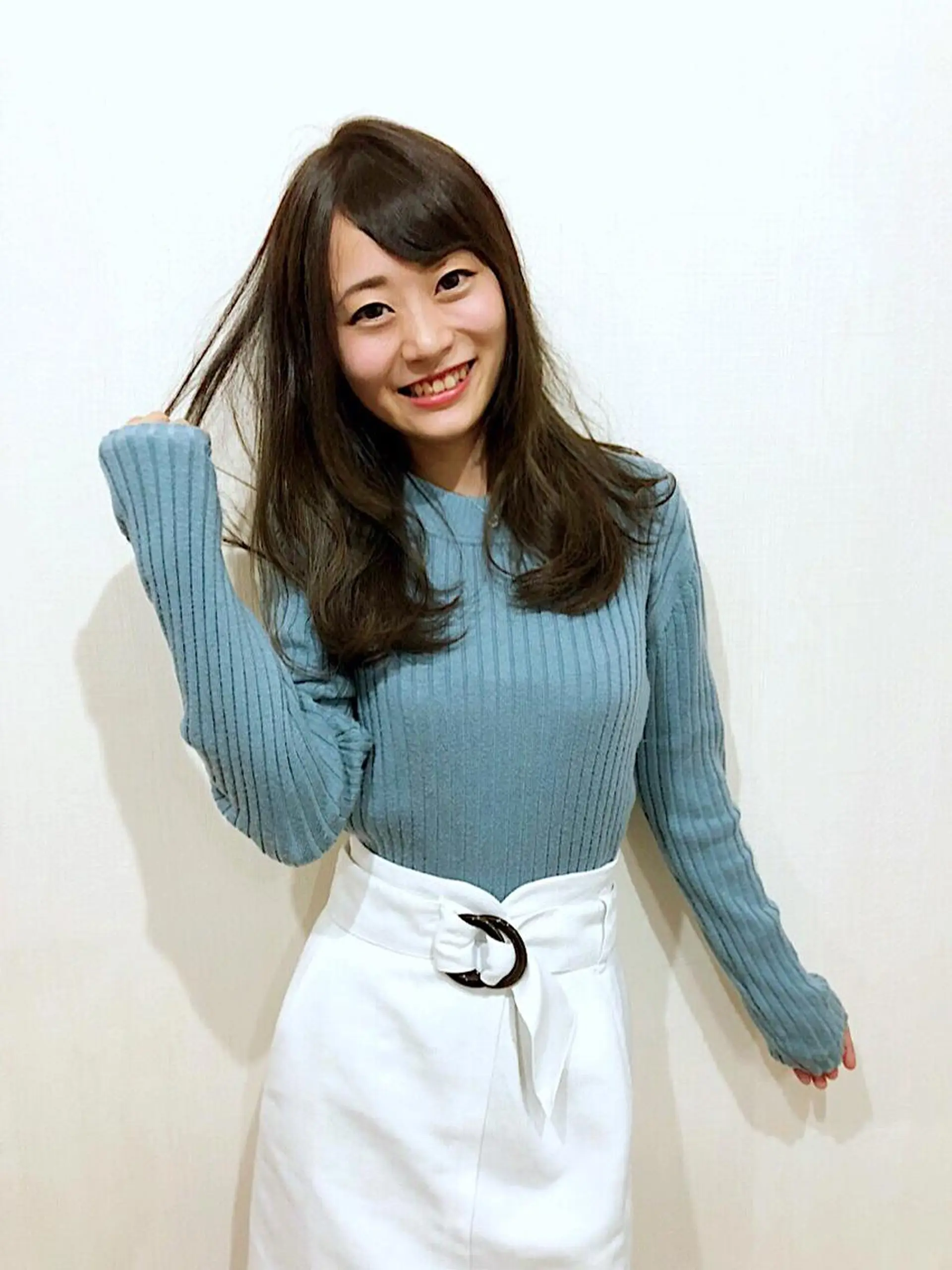セミロング hair gladness WORLD所属・吉田 幸司のヘアスタイル