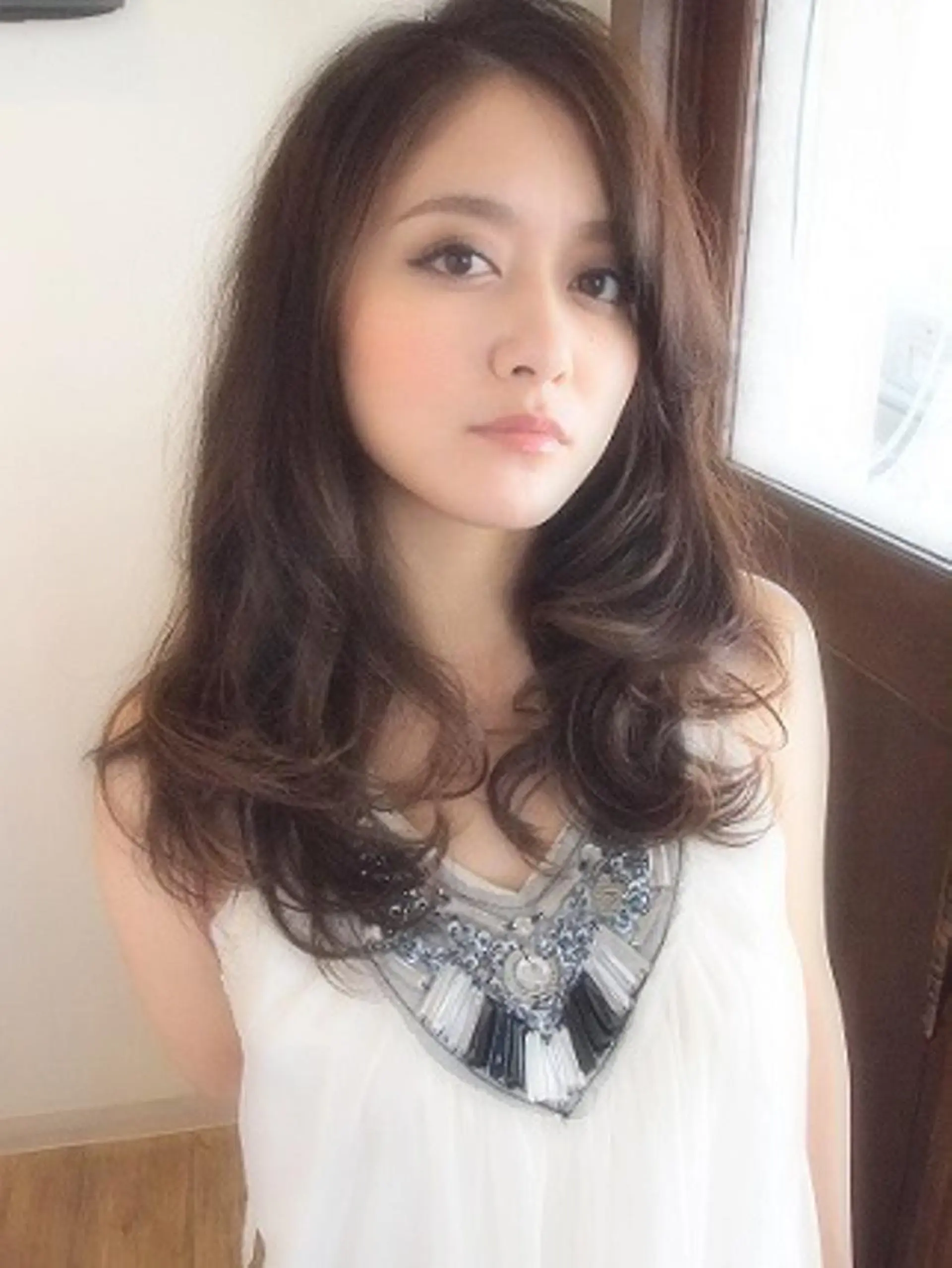 ミディアム カラー カット ヘアカラー grand juteのヘアスタイル