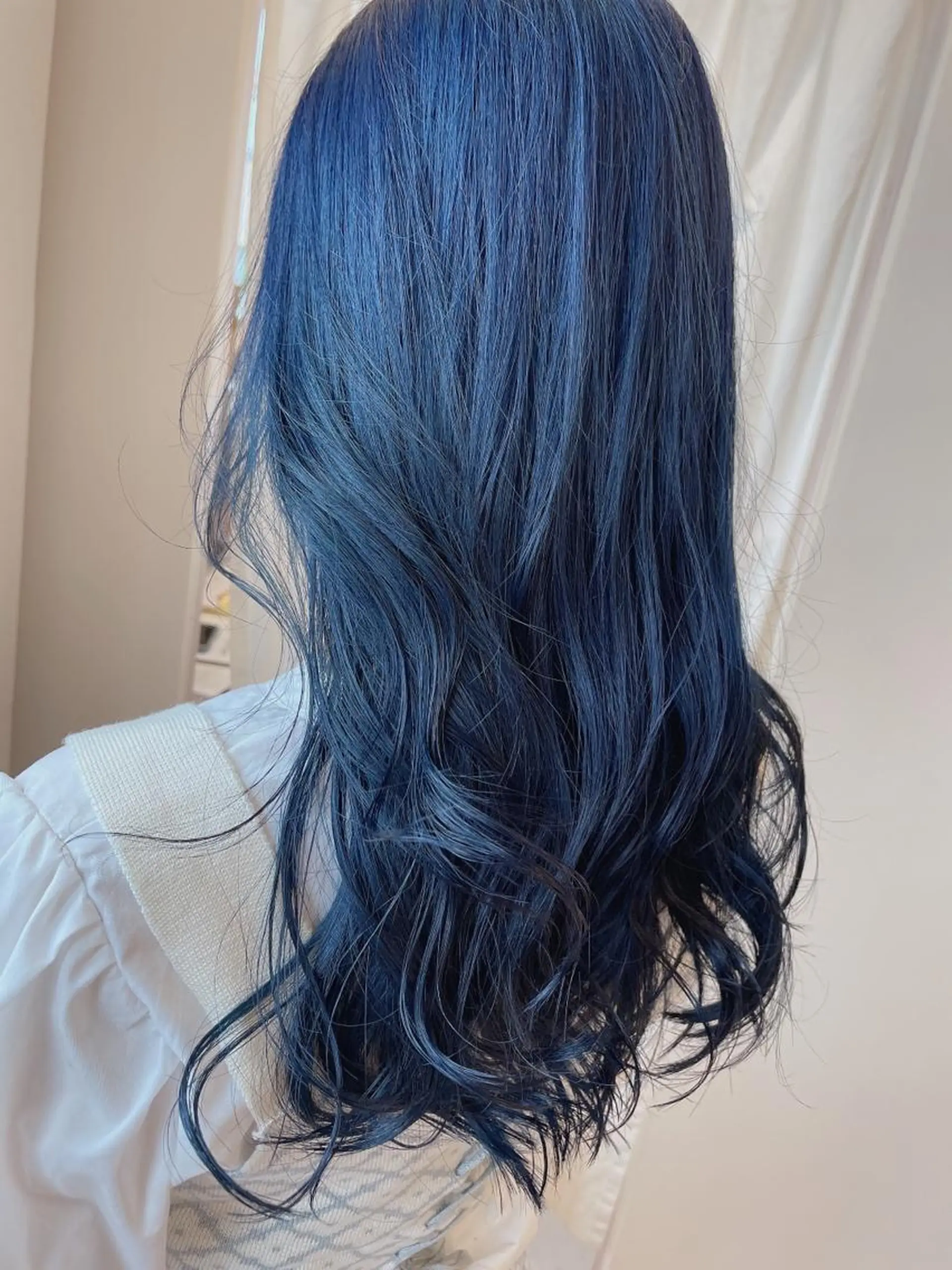 カラー ブルーカラー 透明感カラー 三村 桜生のヘアスタイル