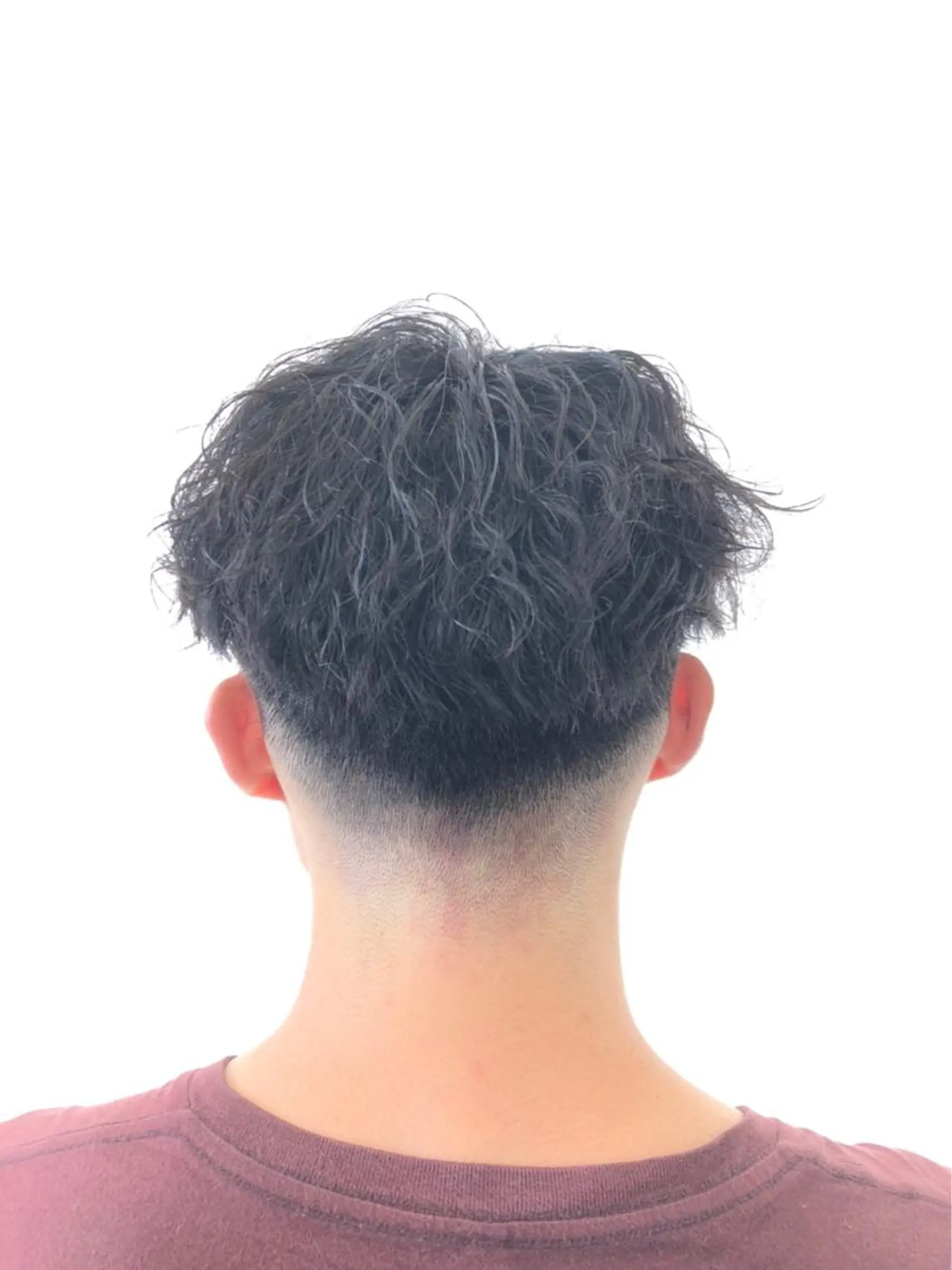 ショート パーマ メンズ フェードカット メンズパーマ ツイストスパイラルパーマ スパイラルパーマ Men's hair salon First 中百舌鳥店所属・First なかもず 店 YUKIのヘアスタイル