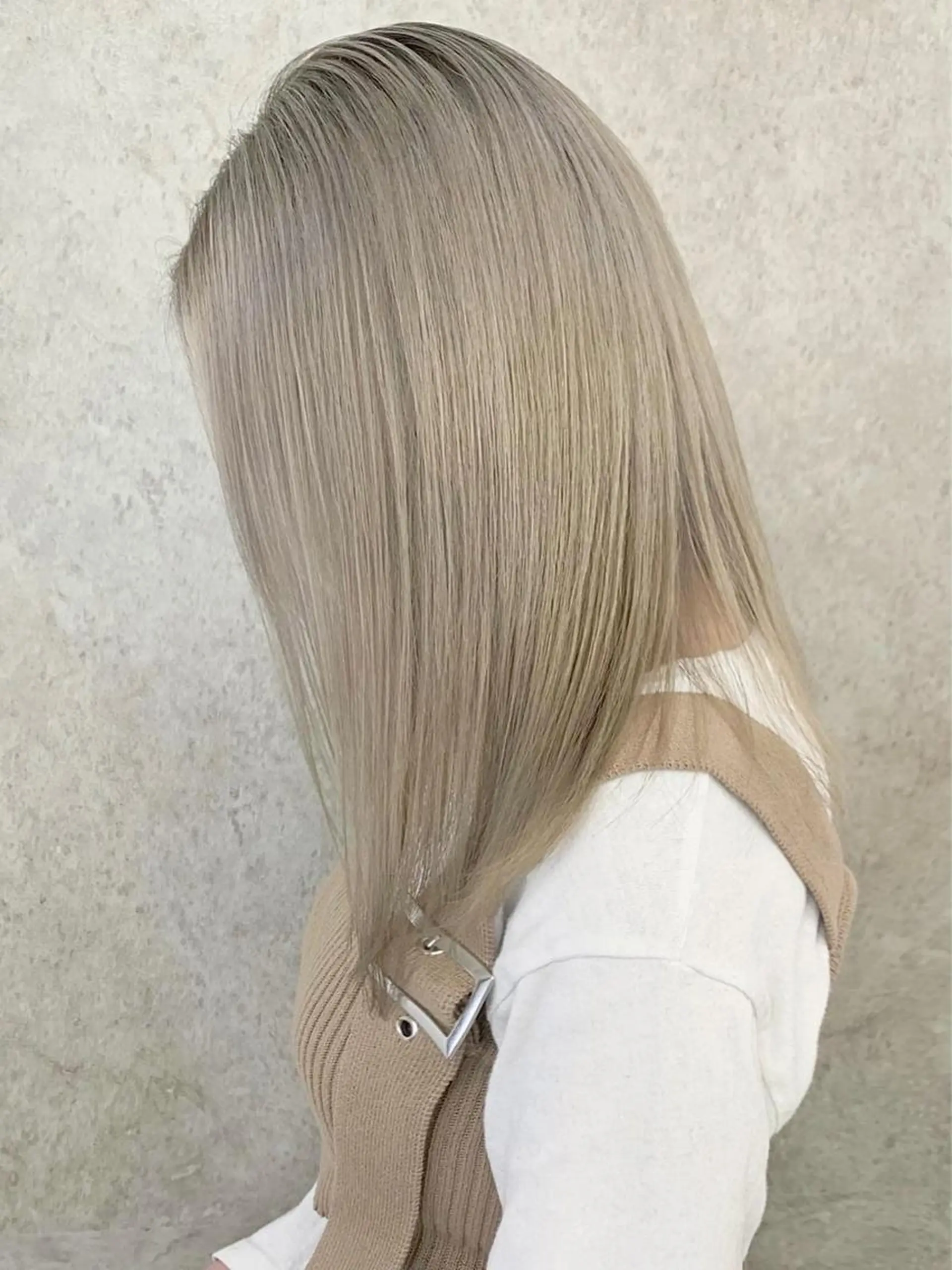 セミロング カラー 渋谷ブリーチカラー 韓国ヘアyuikoのヘアスタイル