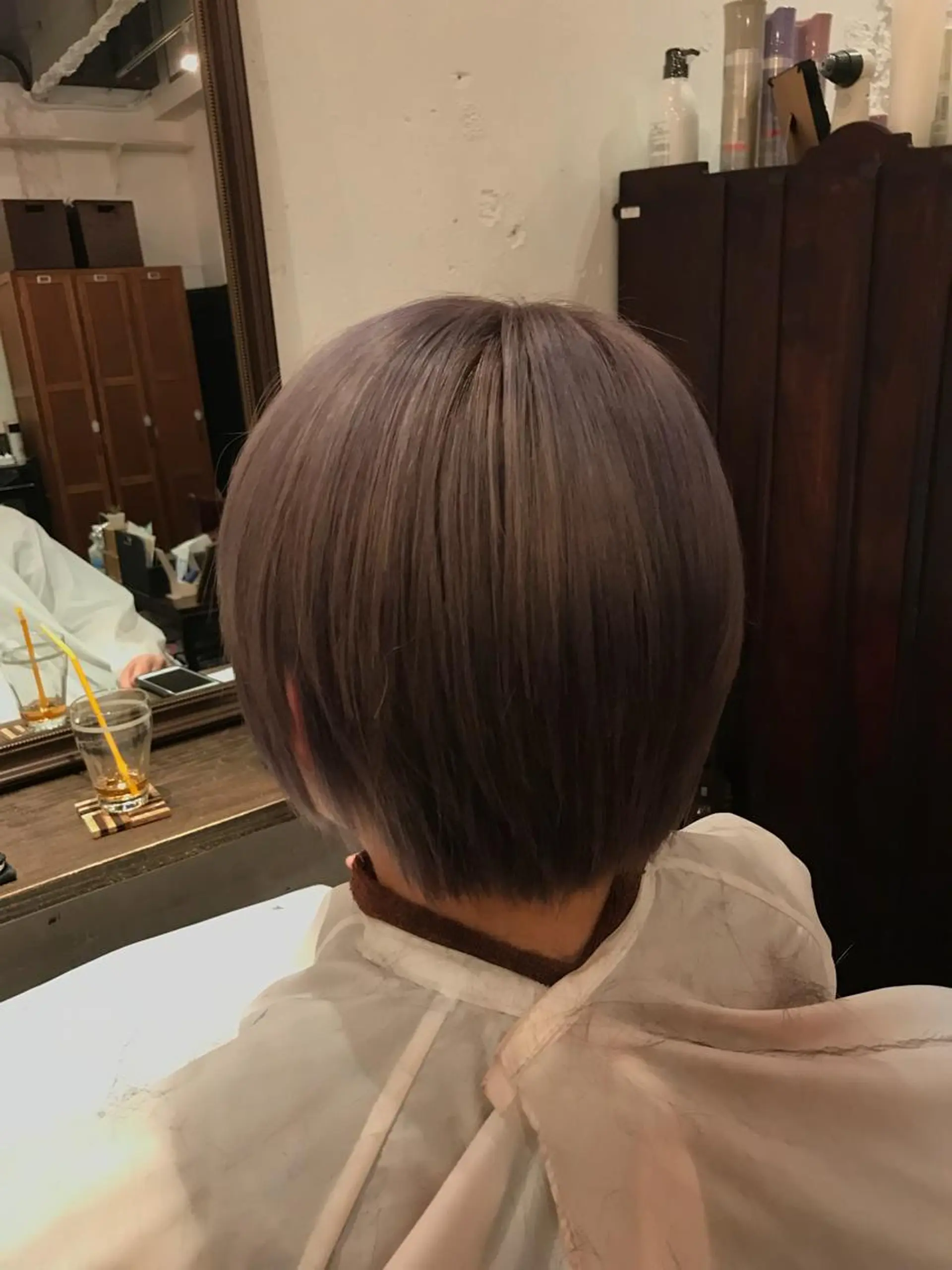ショート カラー アッシュ ブリーチ ラベンダーカラー ラベンダーアッシュ ヘアカラー トリートメント 小森谷 亮太のヘアスタイル