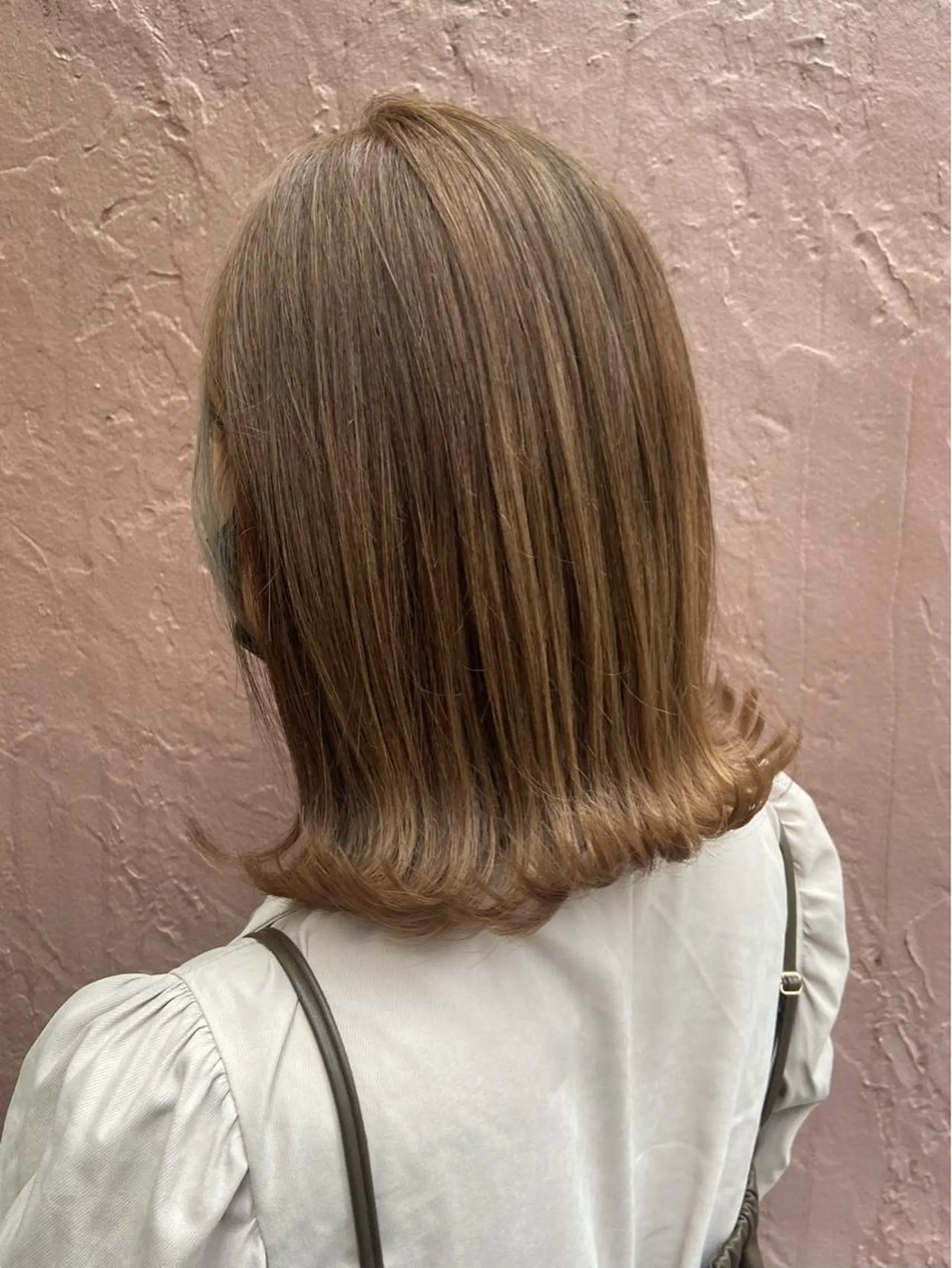 ミディアム カラー ヘアカラー トリートメント natsumi / N°ariaのヘアスタイル