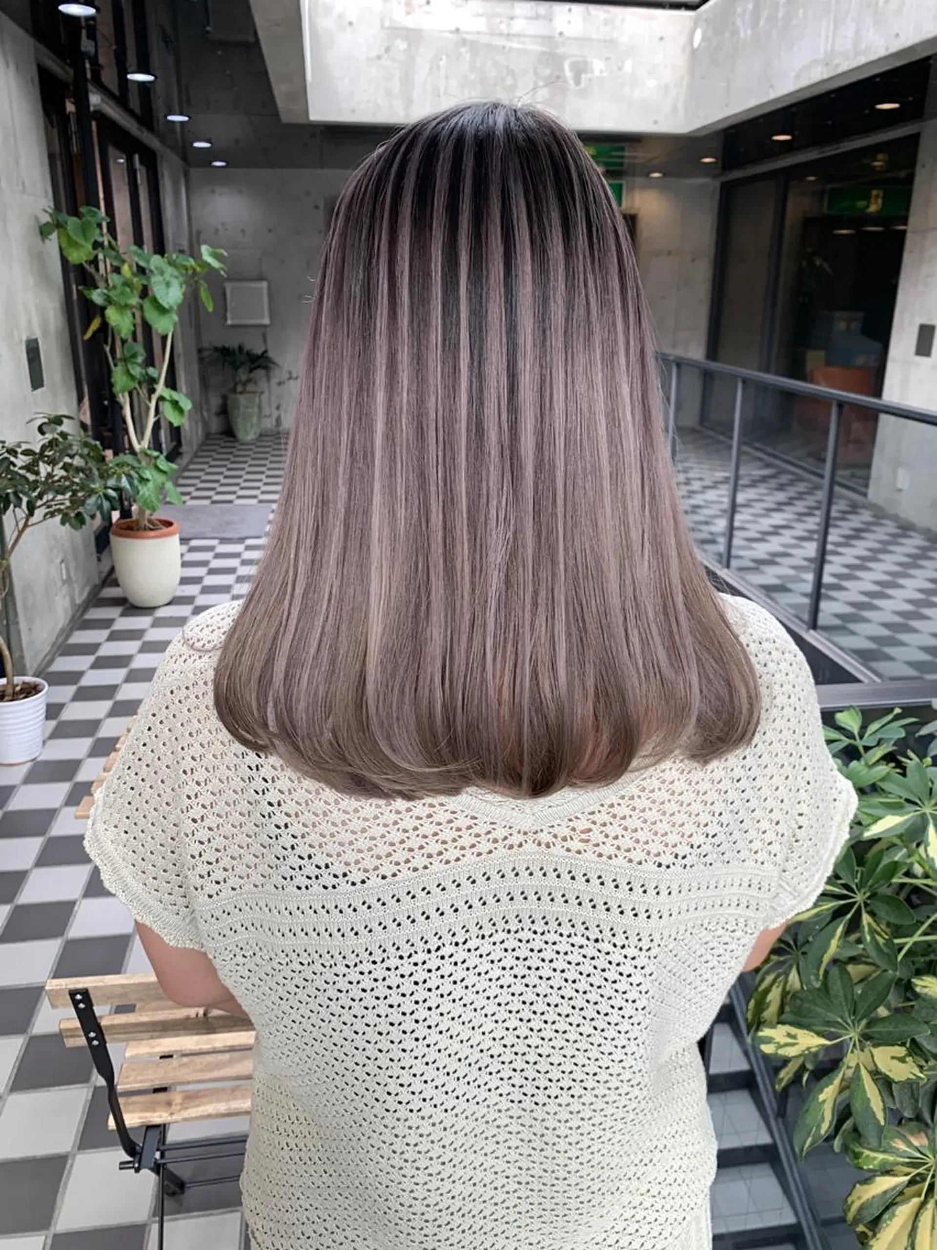 セミロング カラー カット ヘアカラー 🌺KANA🇺🇸 海外トレンドヘアのヘアスタイル
