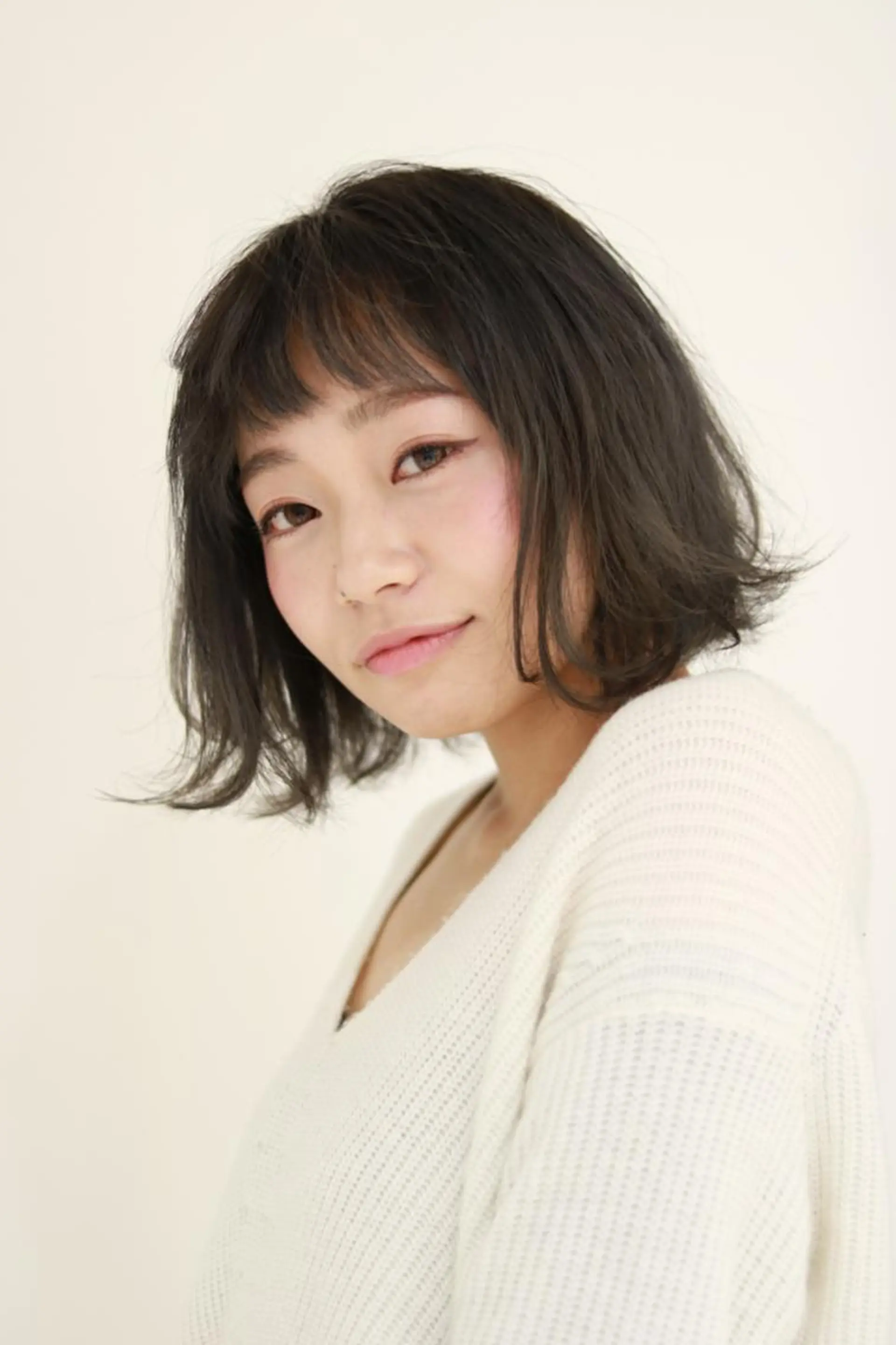 ショート ボブ 外ハネヘア 日野・八王子縮毛矯正 ワタナベリョウマのヘアスタイル