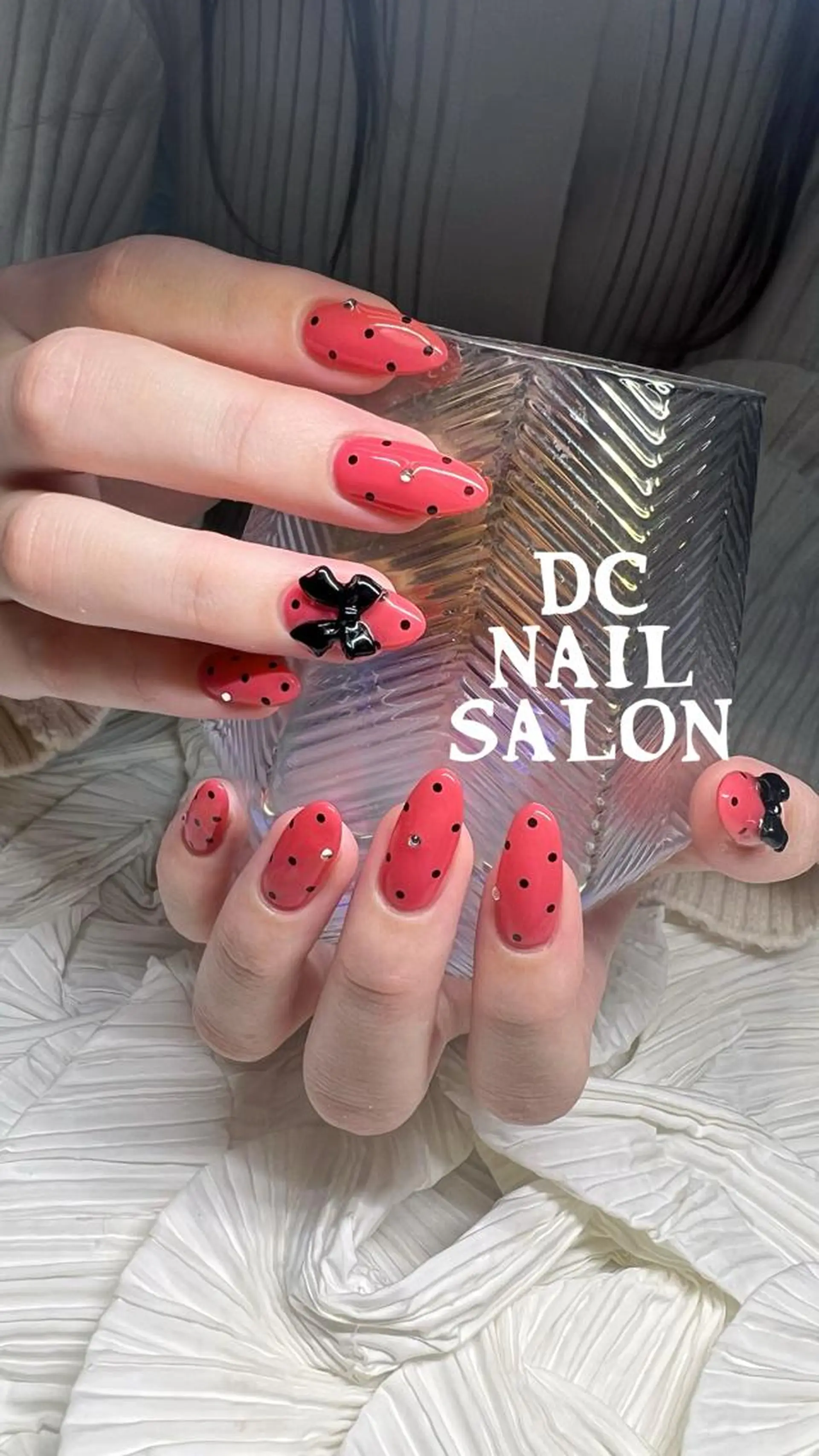 ネイル リボン DC nail salonのネイルデザイン