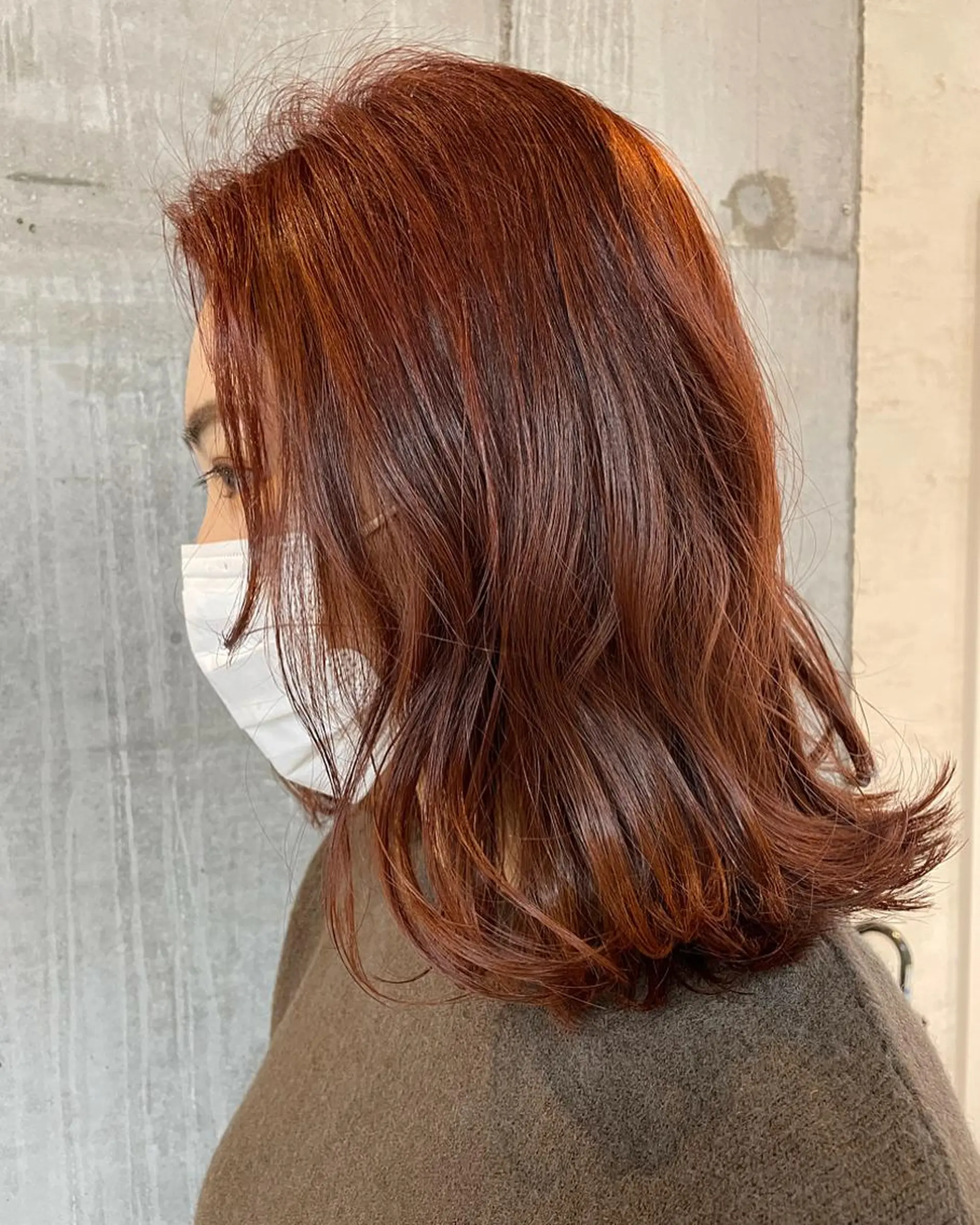 ミディアム カラー カット ヘアカラー 女性に人気♪ はやしほのかのヘアスタイル