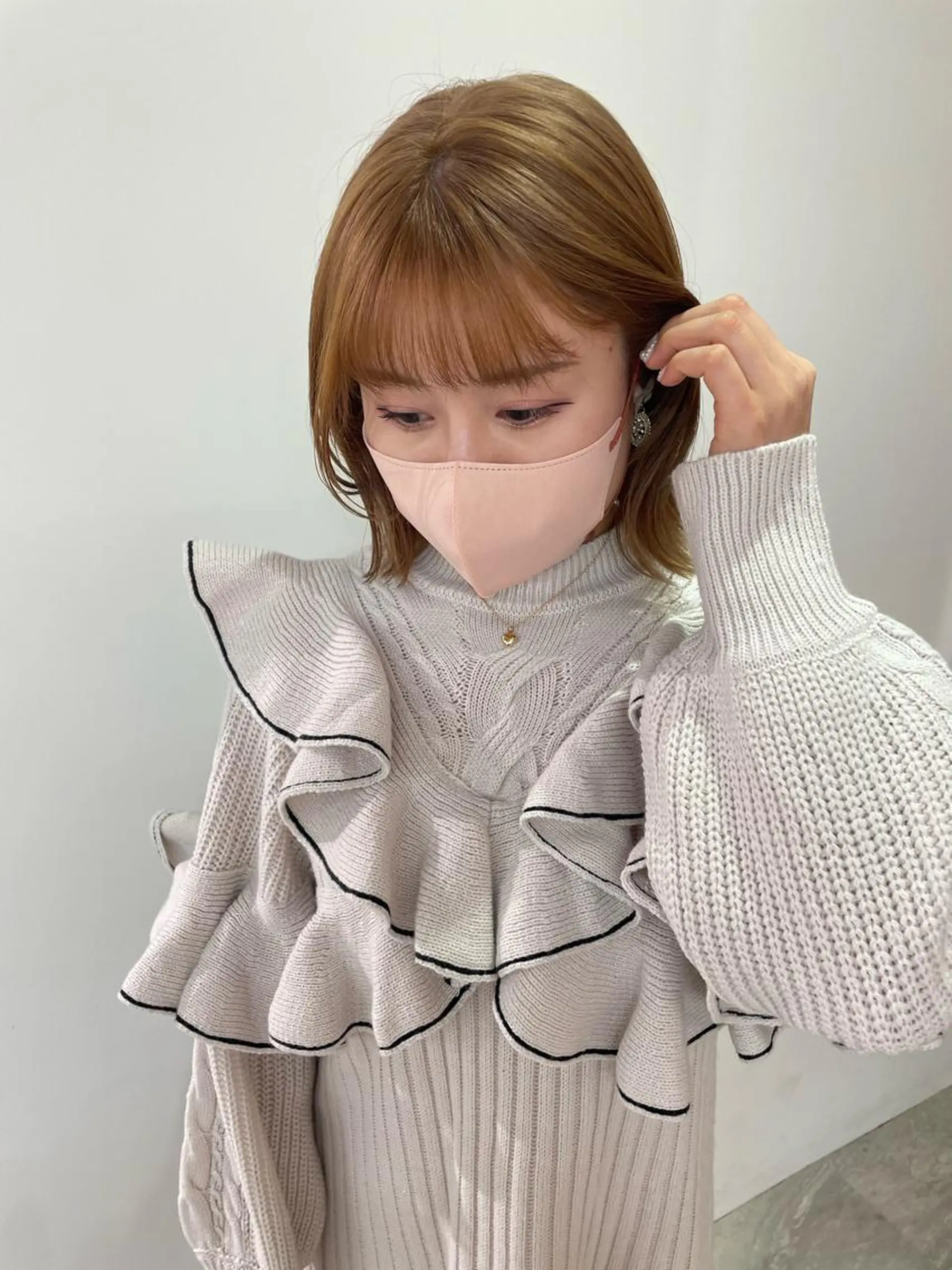 ミディアム カラー ベージュカラー ブリーチ デザインカラー ダブルカラー ハイライトカラー ヘアカラー トリートメント MIU/ルーツカラー ボブ/顔周りレイヤーのヘアスタイル