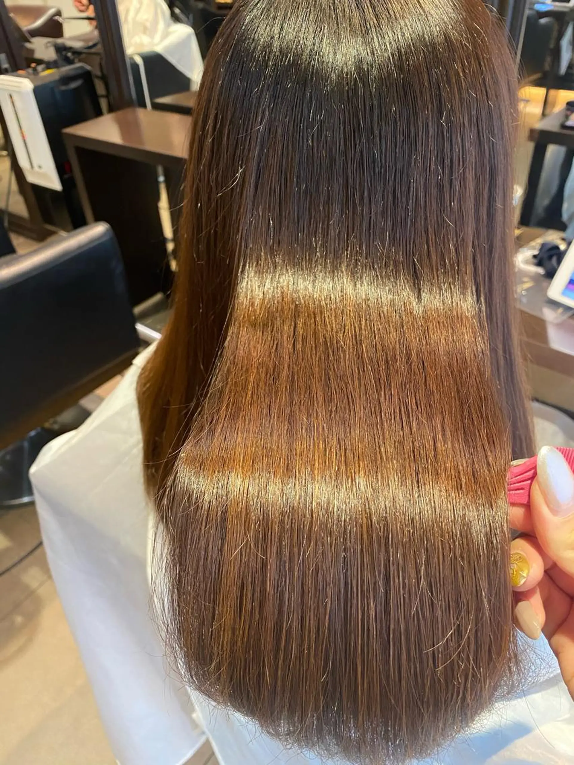 ロング 山川 玲奈のヘアスタイル