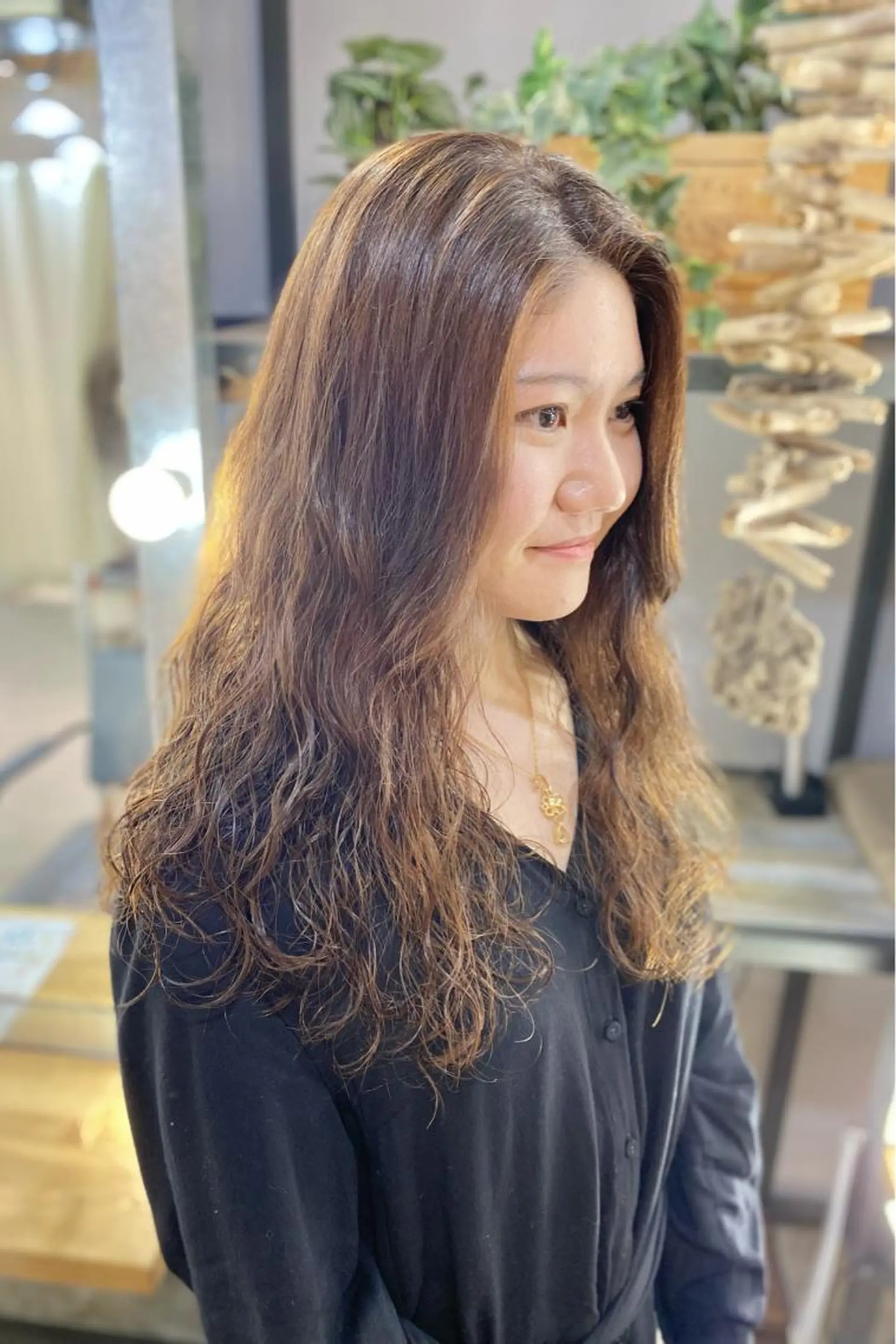 ロング パーマ 菊地 紗矢のヘアスタイル