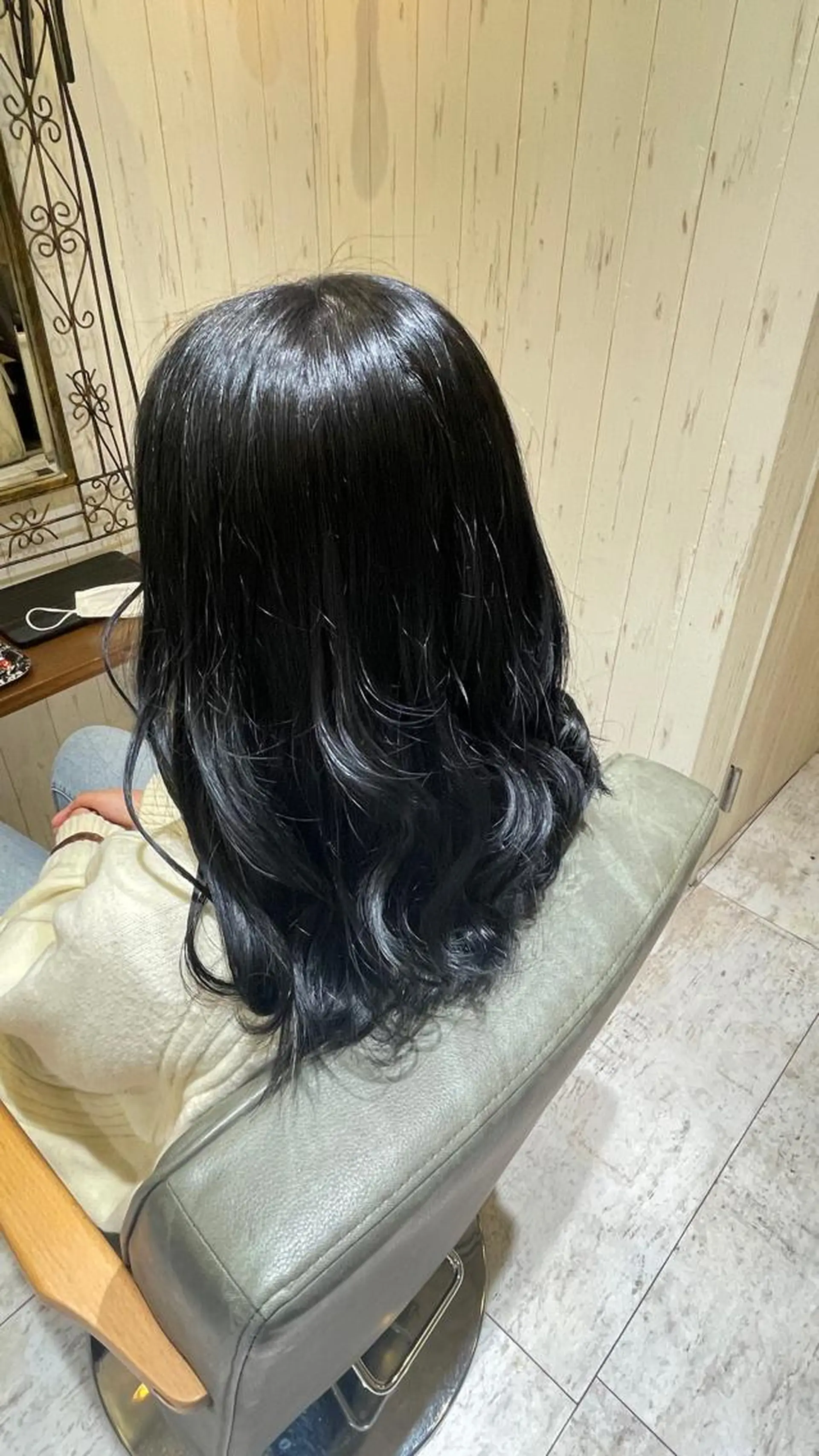 セミロング カラー Ｕｋａ .のヘアスタイル