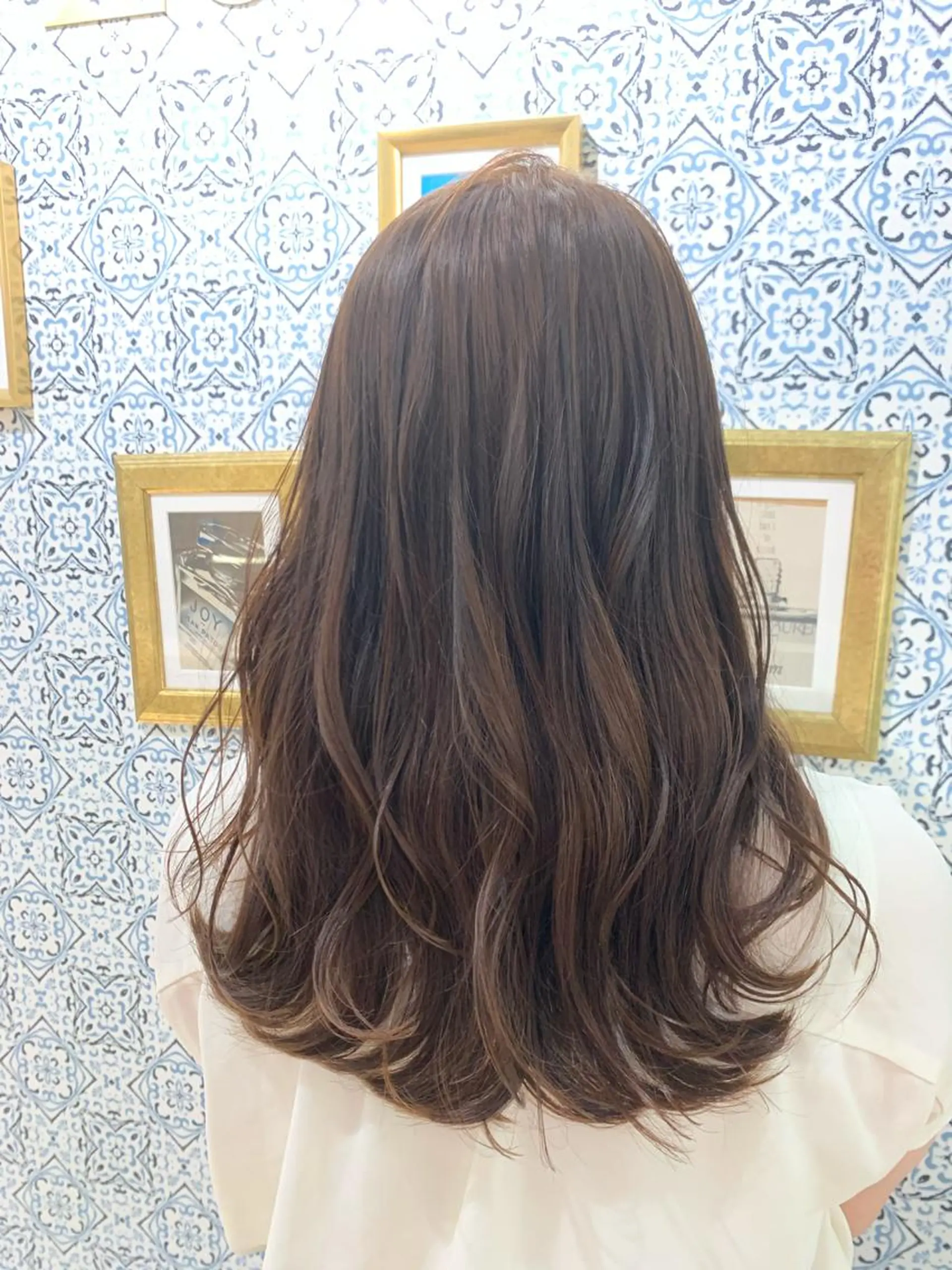 セミロング ヘアカラー トリートメント 栗原 瑠世のヘアスタイル