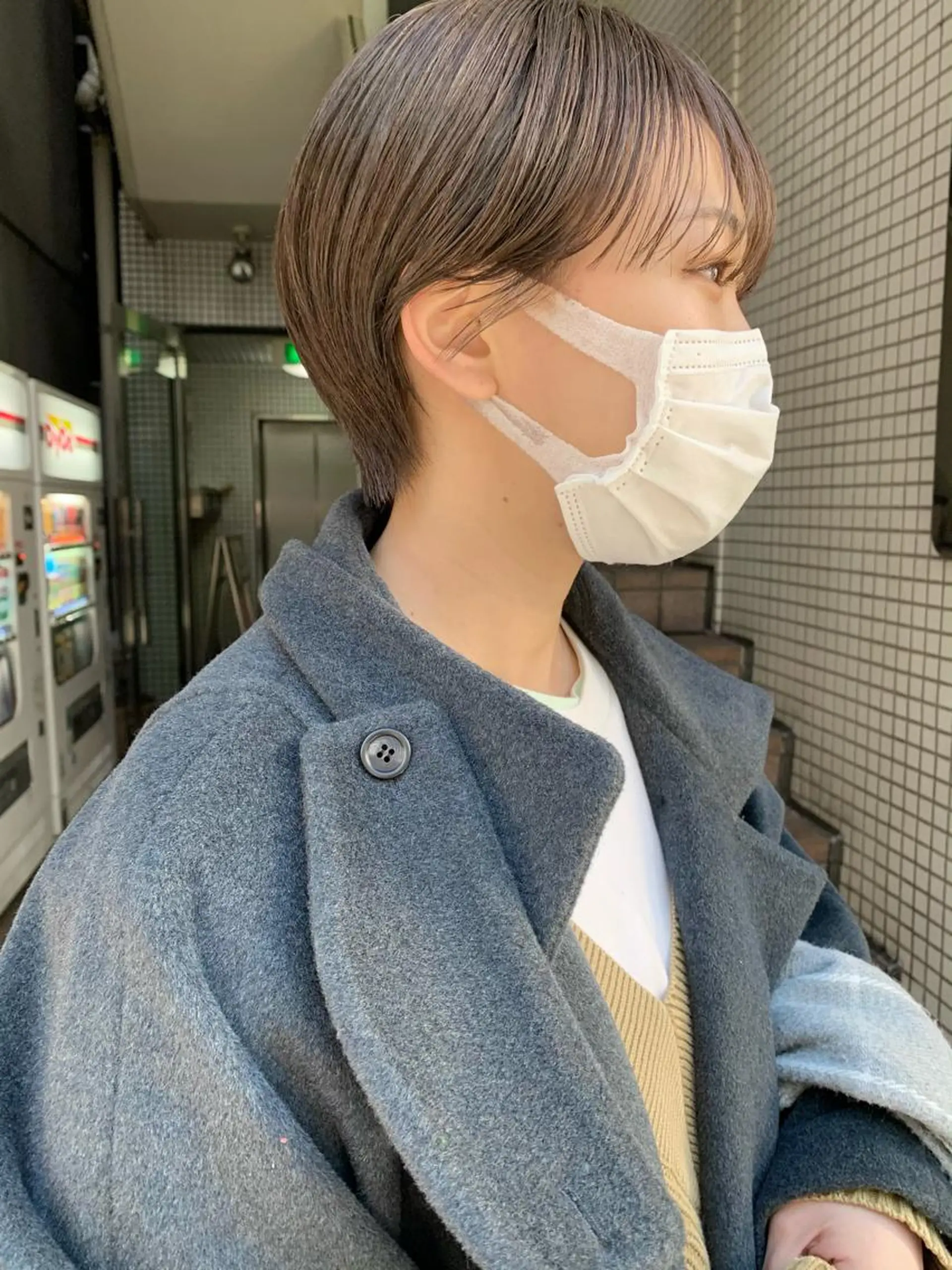 ショート カラー ヘアアレンジ アイブロウ ベージュカラー ブリーチ オリーブベージュ ショートヘア カット トリートメント 🌿ニュアンスパーマ /ショート淳平のヘアスタイル