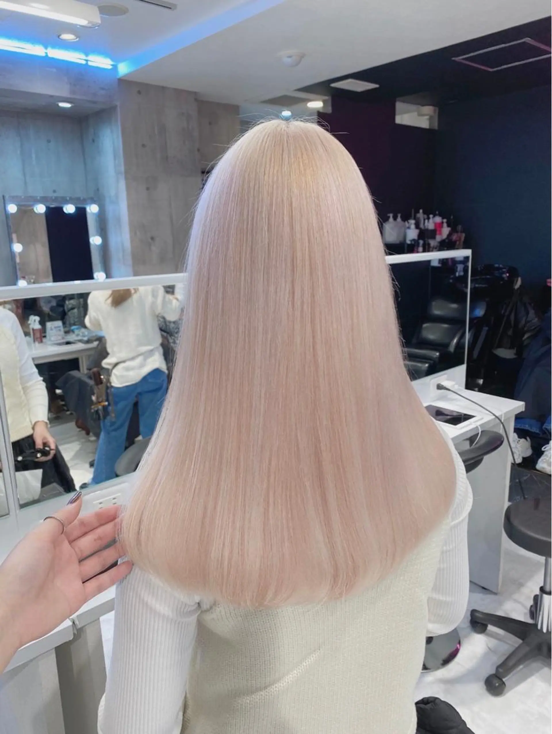 セミロング ❄️💛エクステ ブリーチ❄️yukiのヘアスタイル