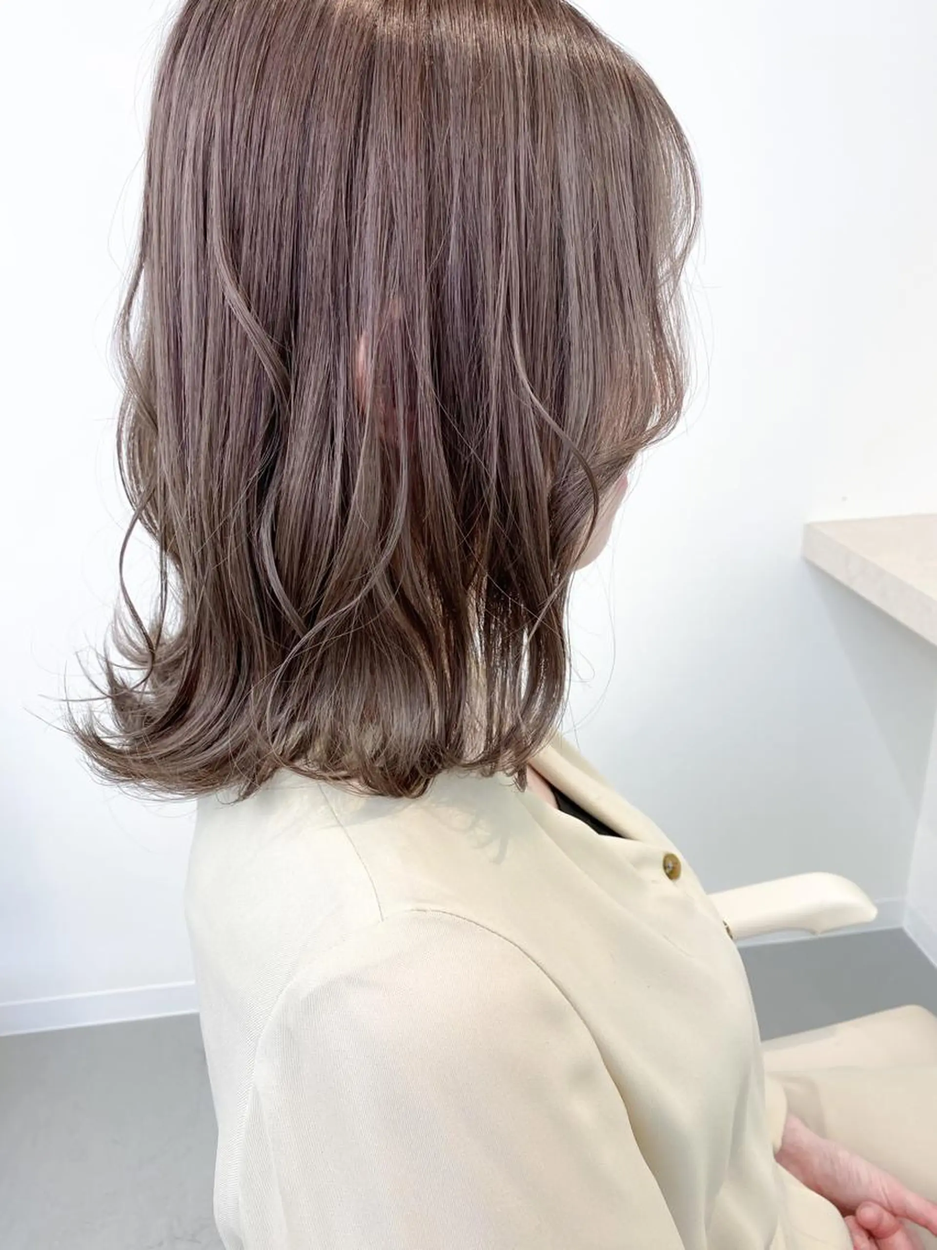 ミディアム カラー ベージュカラー 透明感カラー ペールベージュ カット ヘアカラー トリートメント Meena by urban所属・丹羽 隼人/髪質改善 /韓国ヘア🇰🇷のヘアスタイル