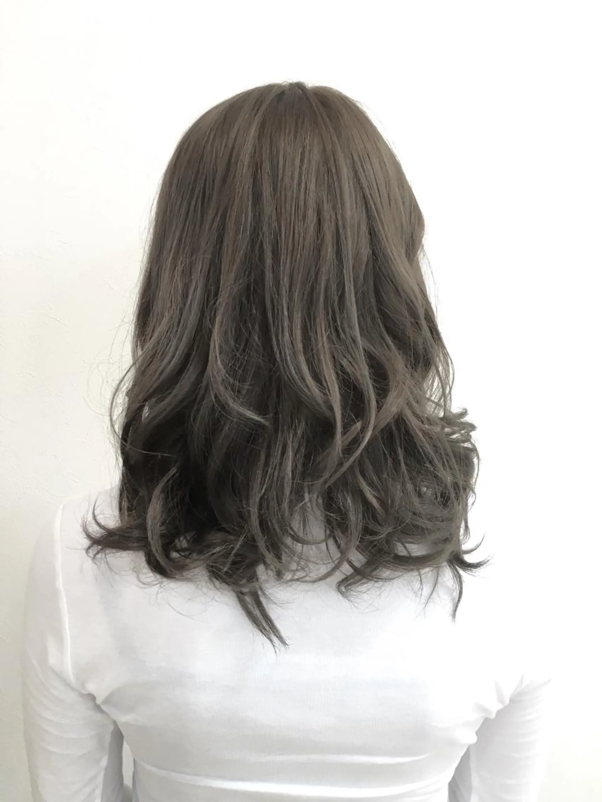 ミディアム セミロング カラー hair＆face  LOBEAUT所属・小笠原 一倫のヘアスタイル