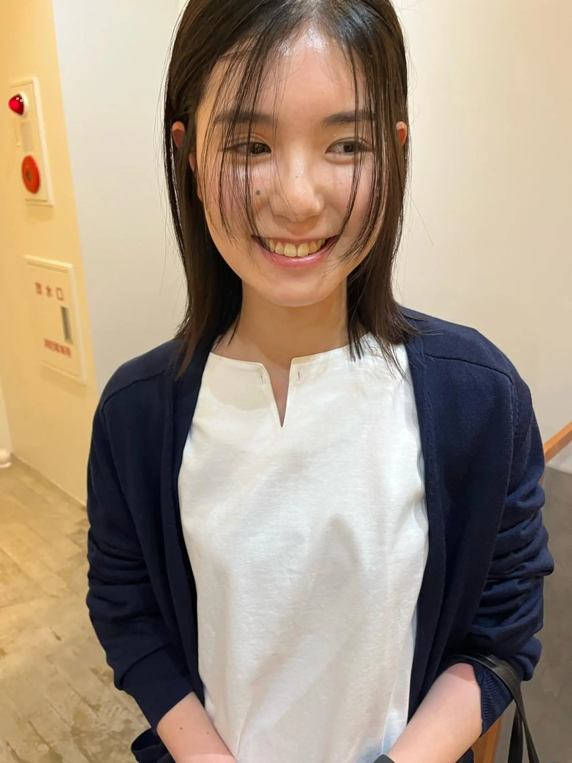 ミディアム KOCHAB 中村穂風のヘアスタイル