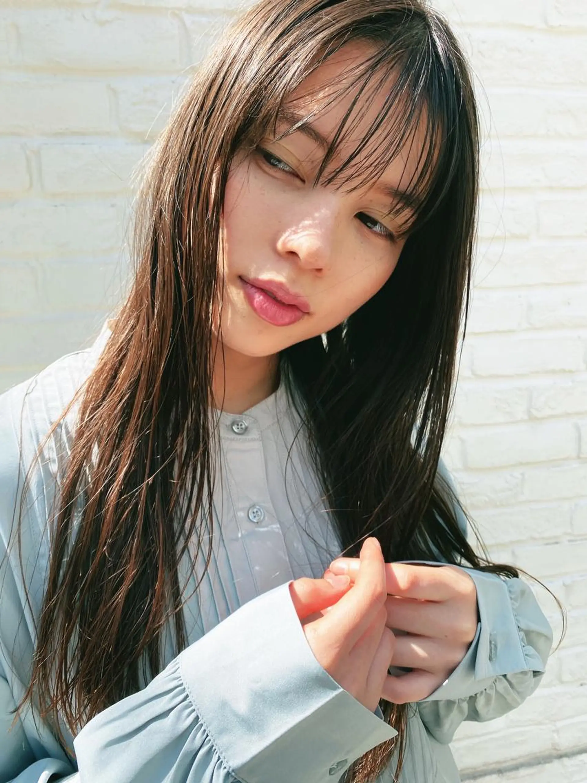 ロング カラー パーマ ヘアアレンジ ネイル マツエク・マツパ アイブロウ 前髪パーマ/割れ癖 /レイヤー/駅近のヘアスタイル
