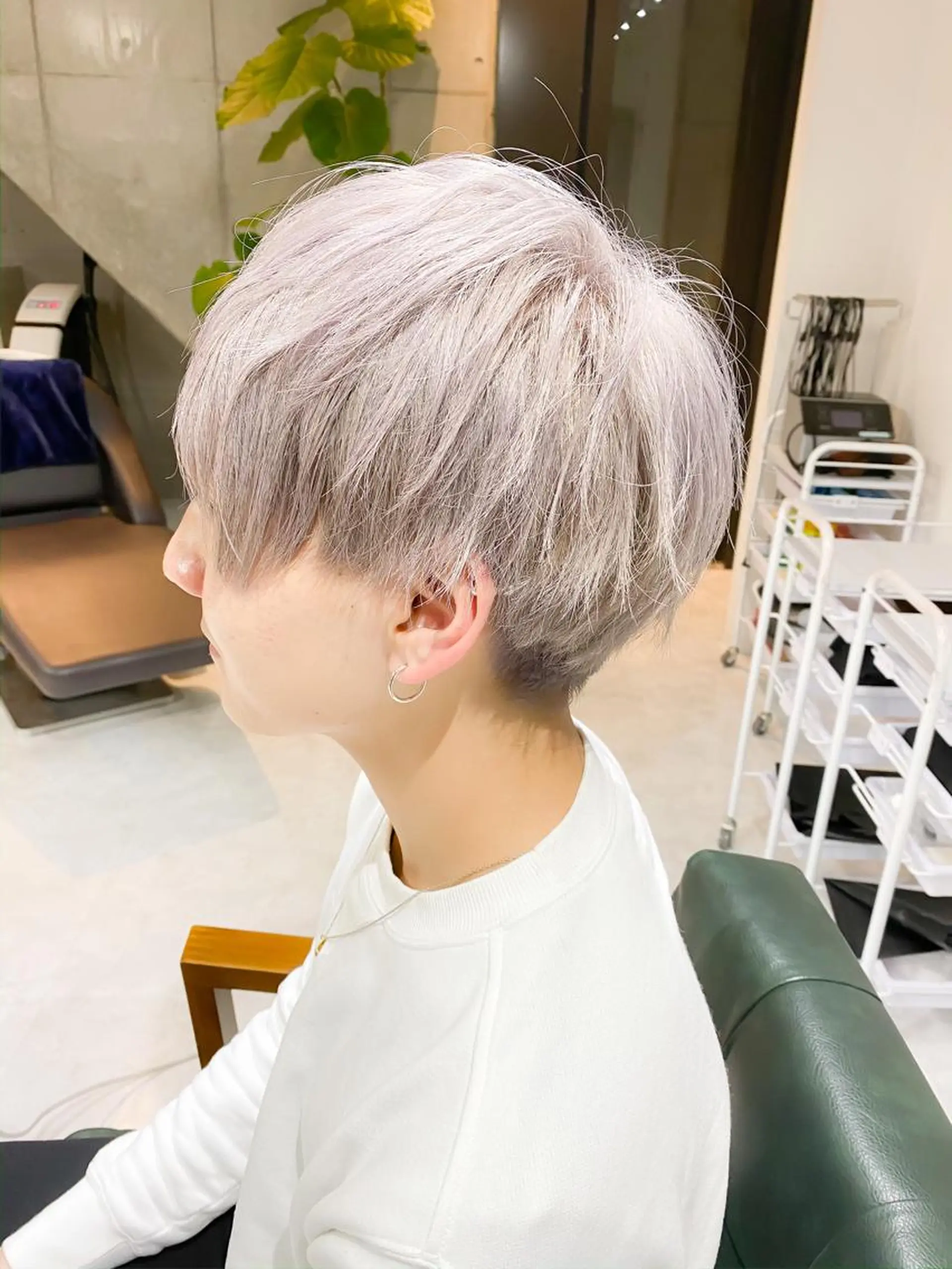 ショート カラー メンズ マッシュ ツーブロック アッシュ アッシュグレー アッシュグレージュ モテ髪透明感❤️ デイズヘアカラーのヘアスタイル