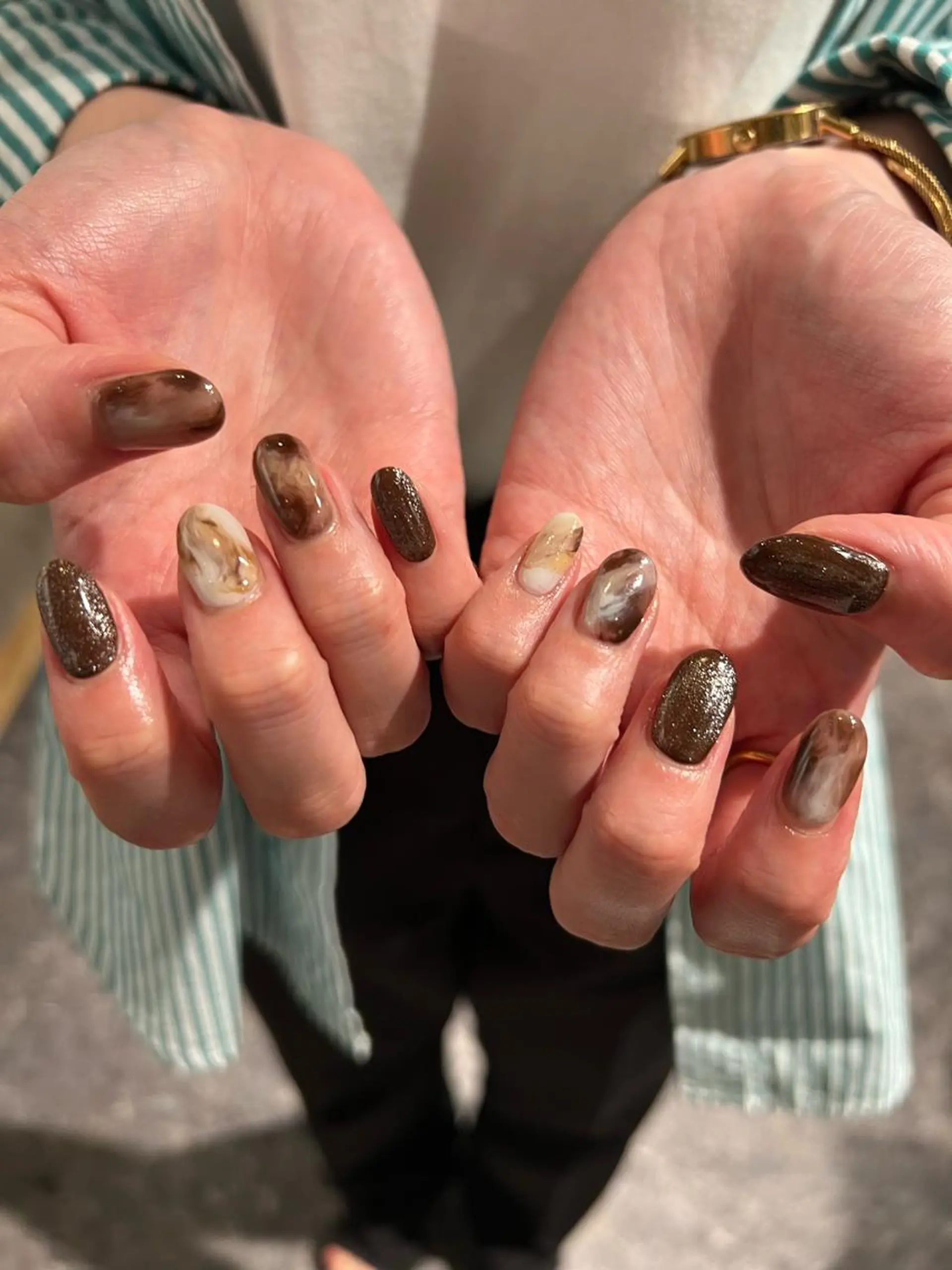 ネイル ブラウン ヘアメイクネイリスト 💄💅hidemiのネイルデザイン