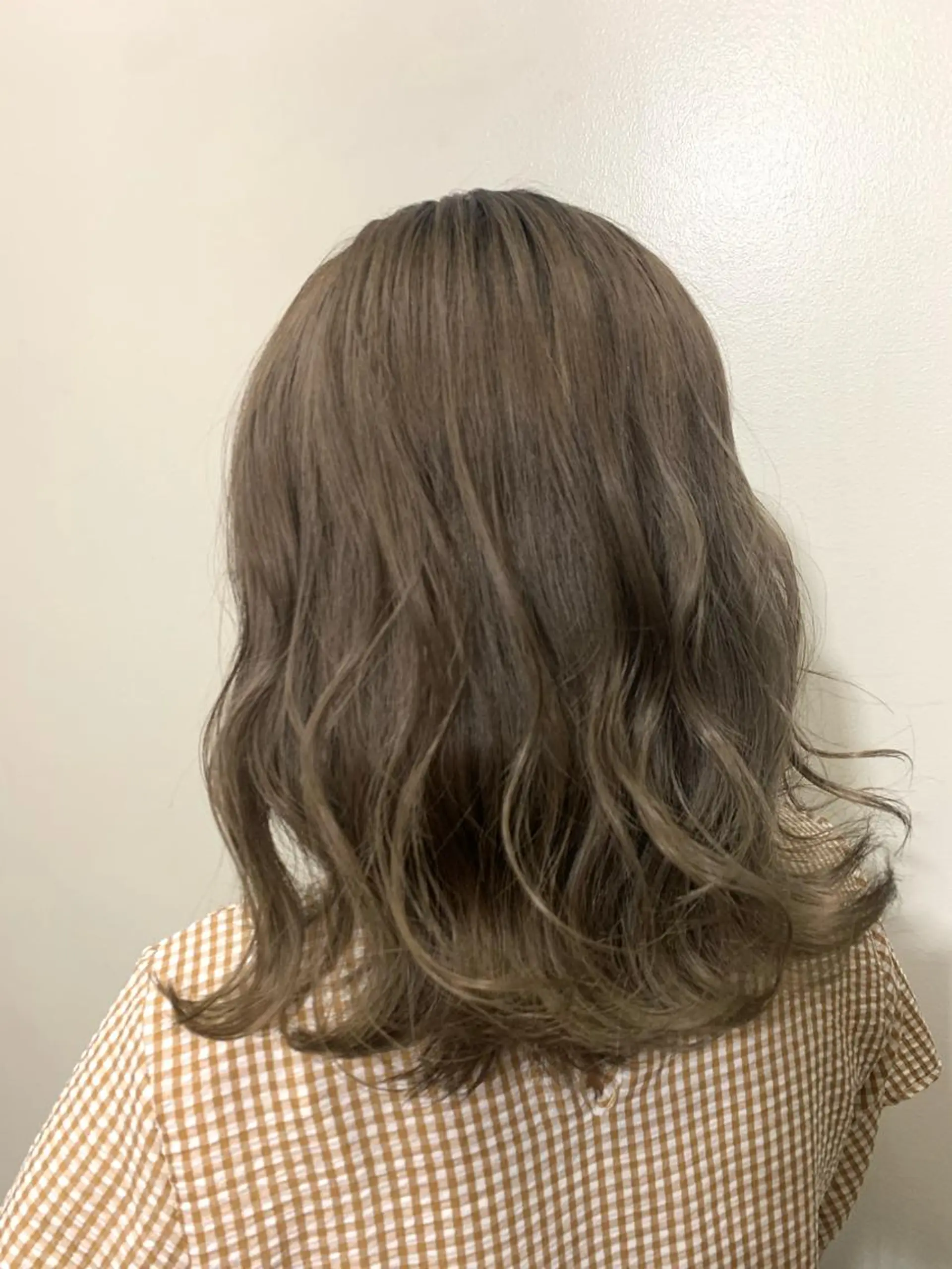 セミロング ヘアカラー トリートメント ヘッドスパ ヘアセット 山口 竣也のヘアスタイル
