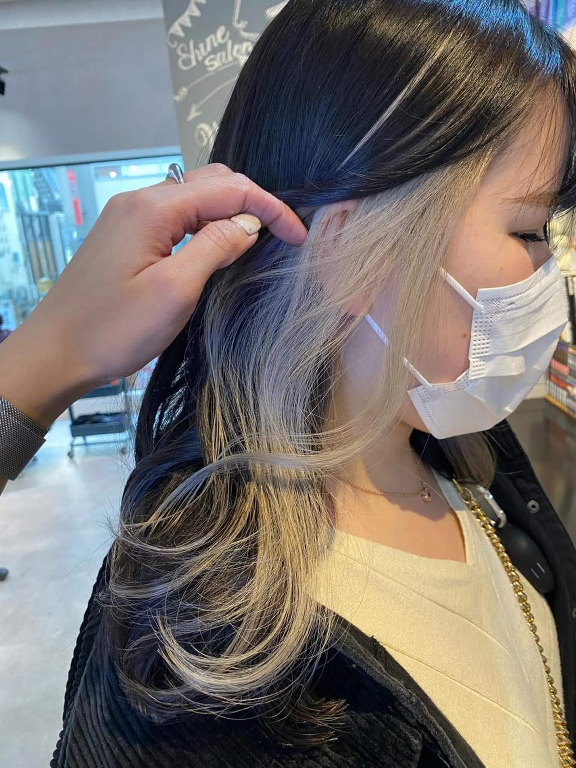 ミディアム カラー ベージュカラー ブリーチ ホワイトベージュ カット ヘアカラー トリートメント scene.池袋所属・scene. haraのヘアスタイル