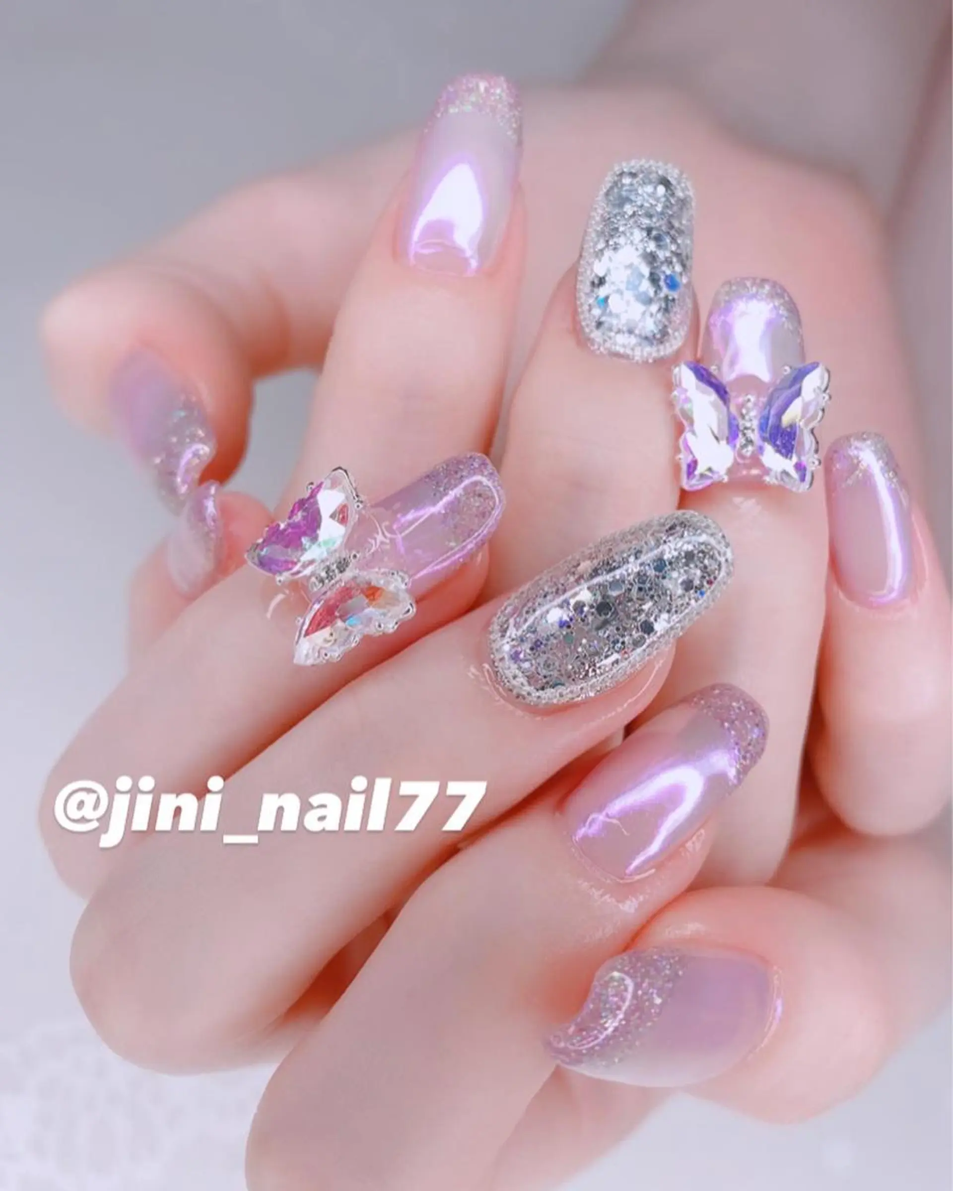 ネイル JINI NAIL所属・ジニ ネイルのネイルデザイン