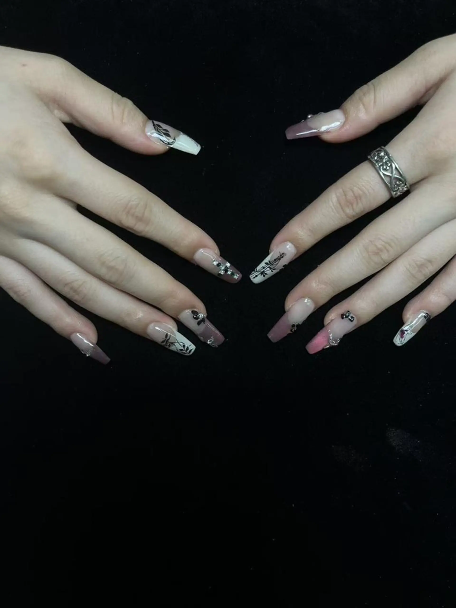 ネイル ハンドネイル し んのネイルデザイン