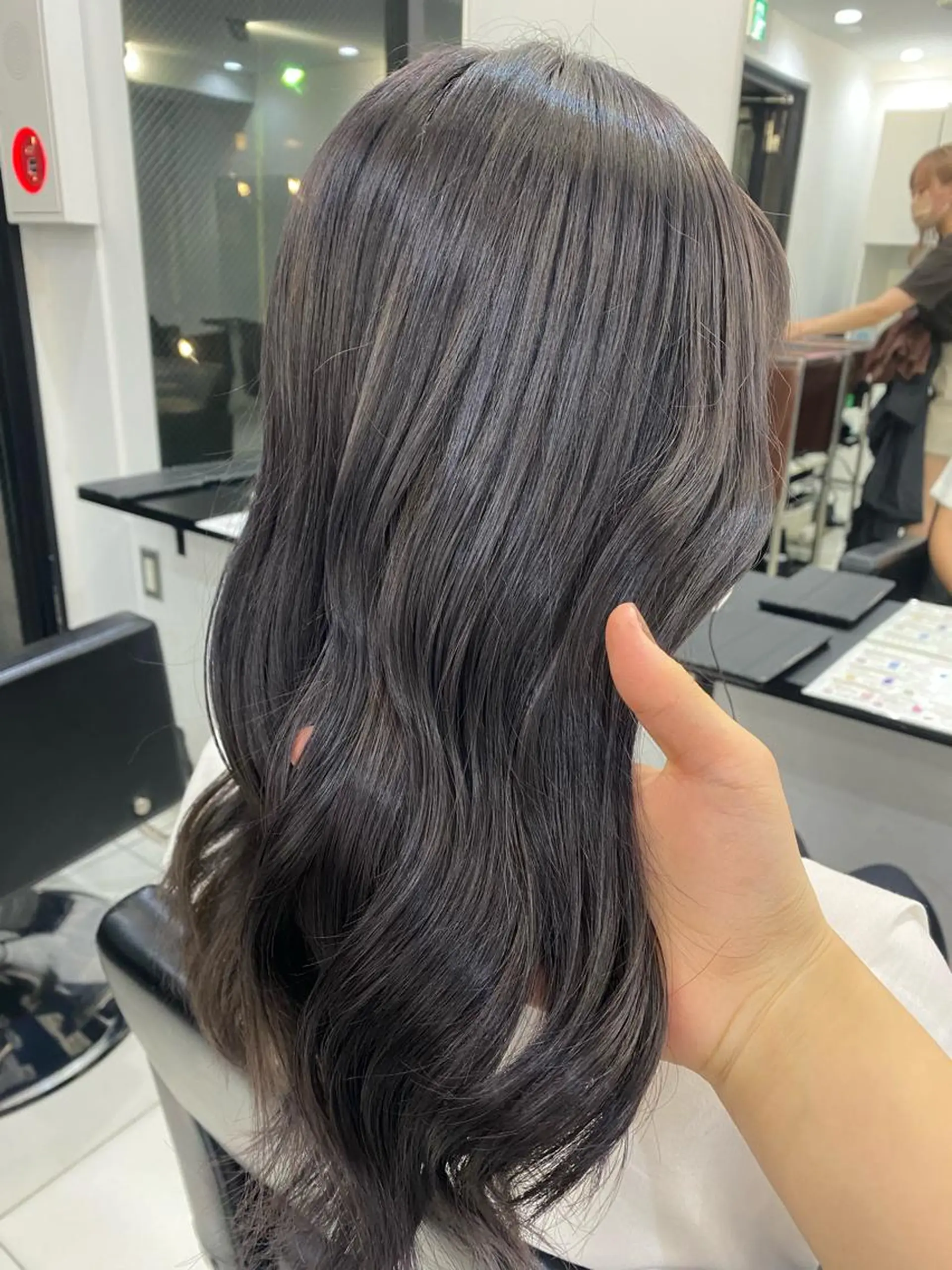 セミロング 小顔ショート🦋 八巻ちさとのヘアスタイル