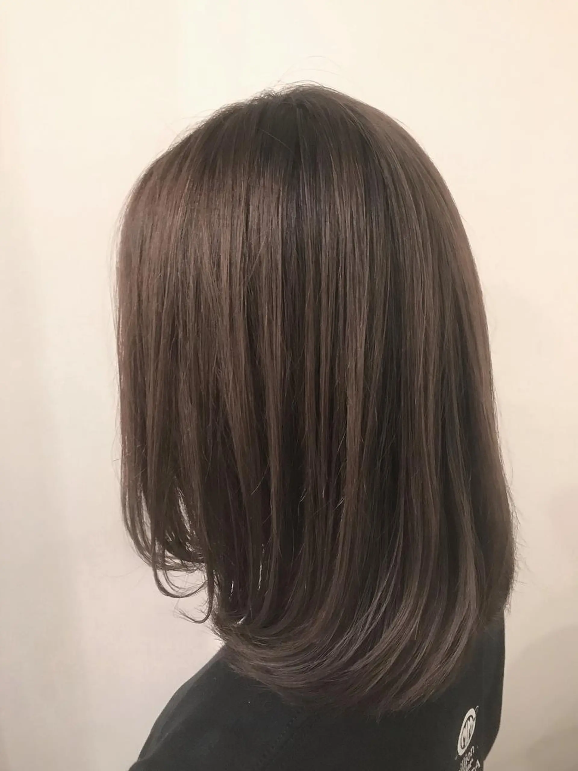 ミディアム カット ヘアカラー トリートメント 久保 敏之のヘアスタイル