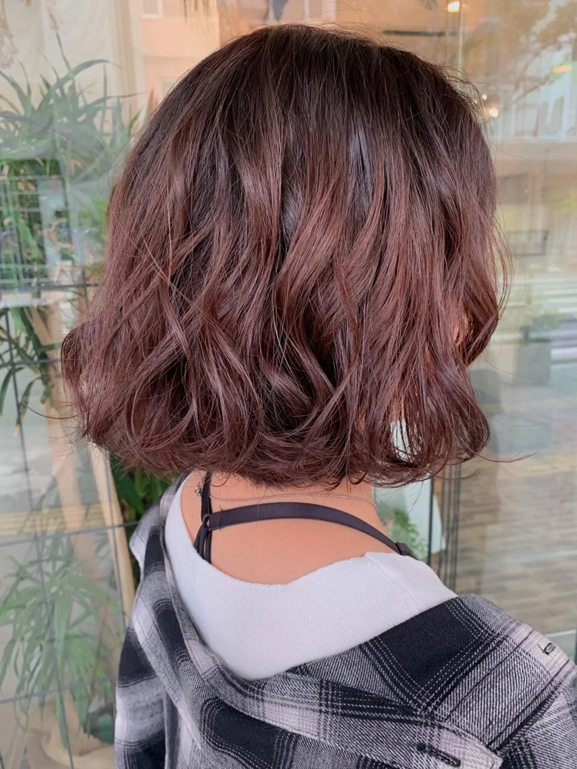 ミディアム カラー 切りっぱなしボブ アッシュ ブリーチ ブリーチなしカラー ピンクカラー カット ヘアカラー トリートメント m ā l o.🌷 サカモトマイコのヘアスタイル
