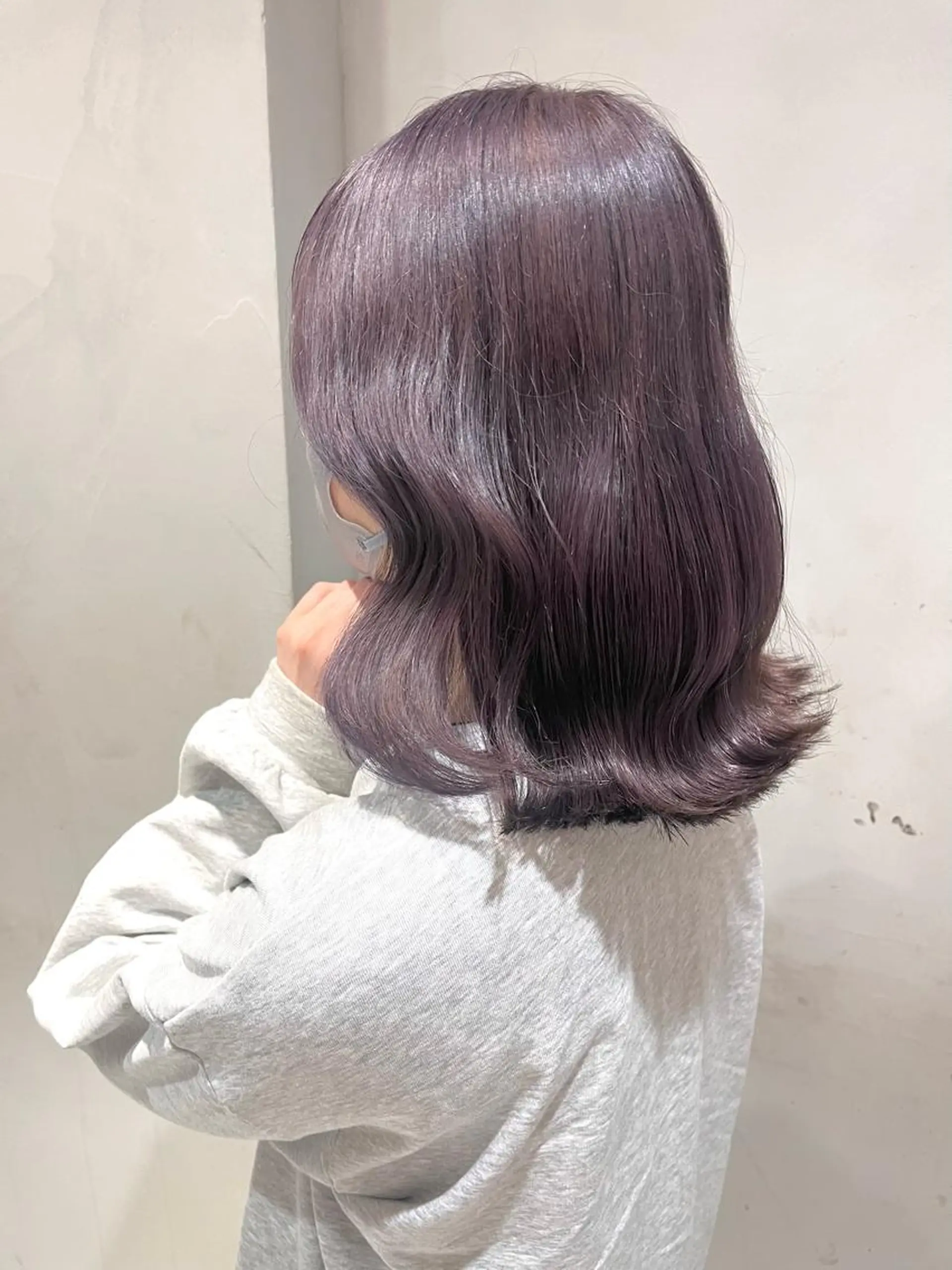 ミディアム カラー ブリーチ ラベンダーカラー 🎀艶モテカラー🎀 彩季のヘアスタイル
