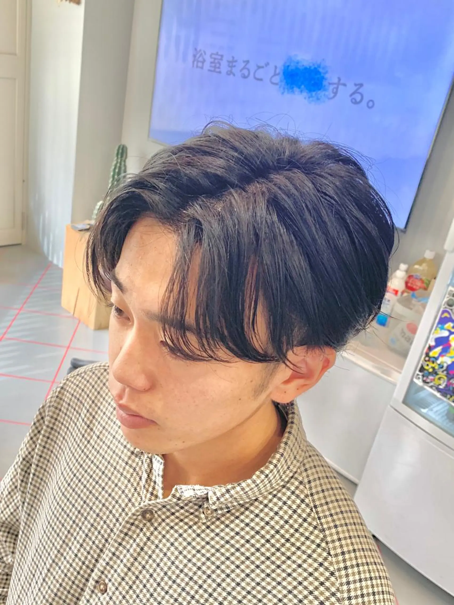 ショート メンズ センターパート メンズサロン　アソビ所属・【扱いやすいパーマ】 眞鍋拓己のヘアスタイル
