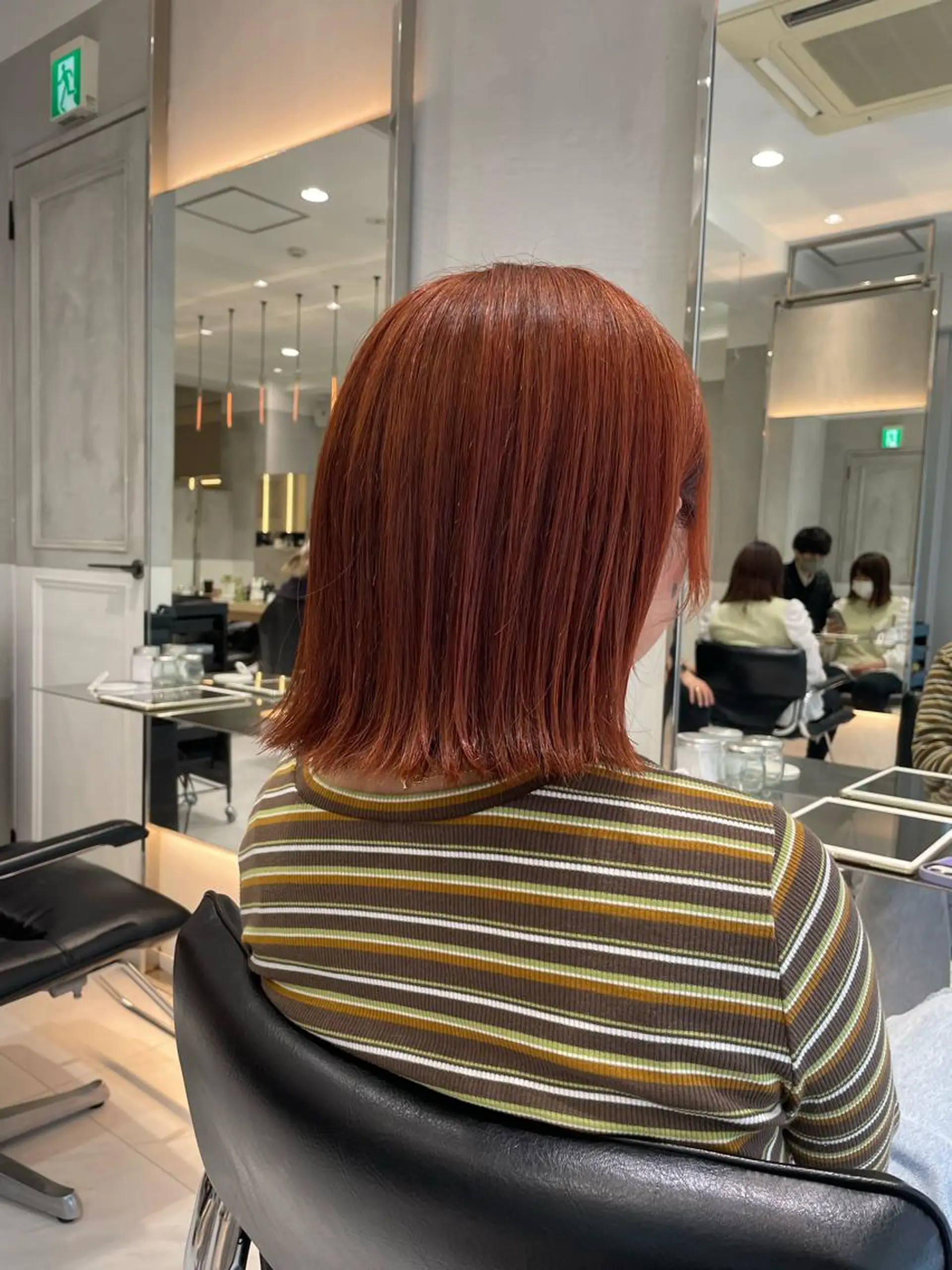 ミディアム 切りっぱなしボブ オレンジブラウン ボブ ヘアカラー トリートメント ヘッドスパ ヘアセット 透明感ブリーチ カラー✨有坂映哉のヘアスタイル