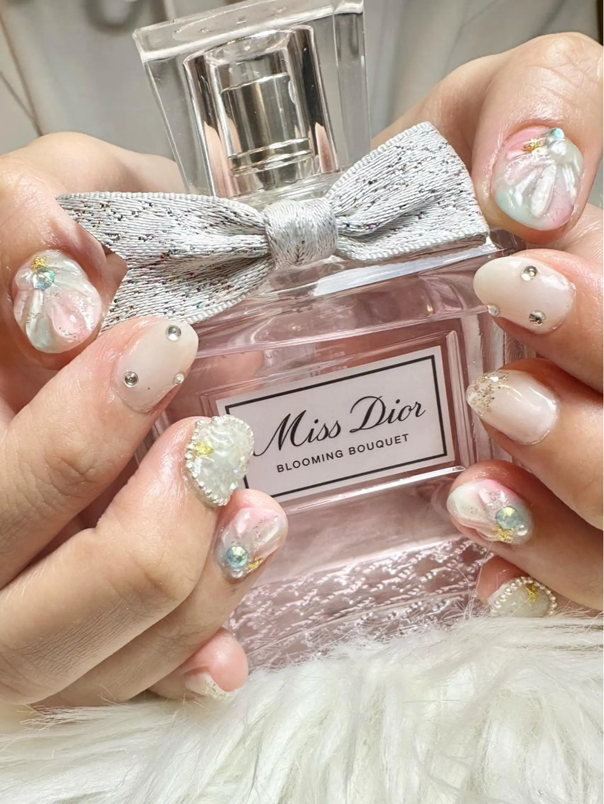 ネイル 持ち込み ハンドネイル abuuuuu nailsのネイルデザイン
