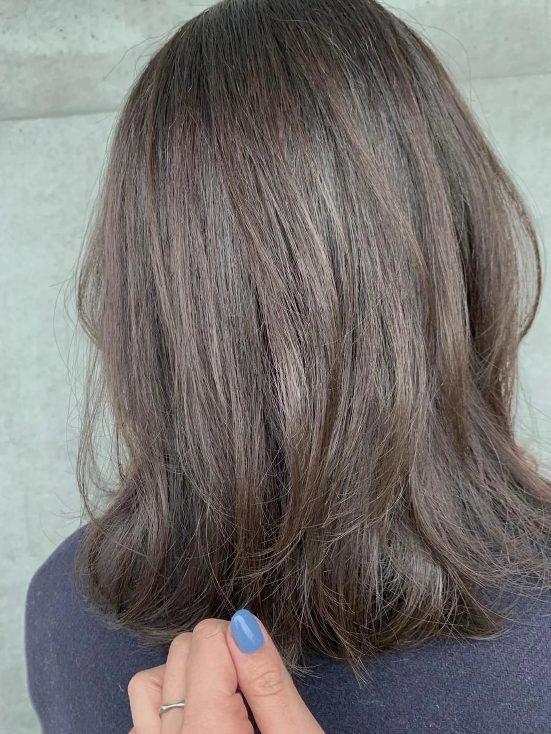 ミディアム カラー conne&riri所属・MA YUのヘアスタイル