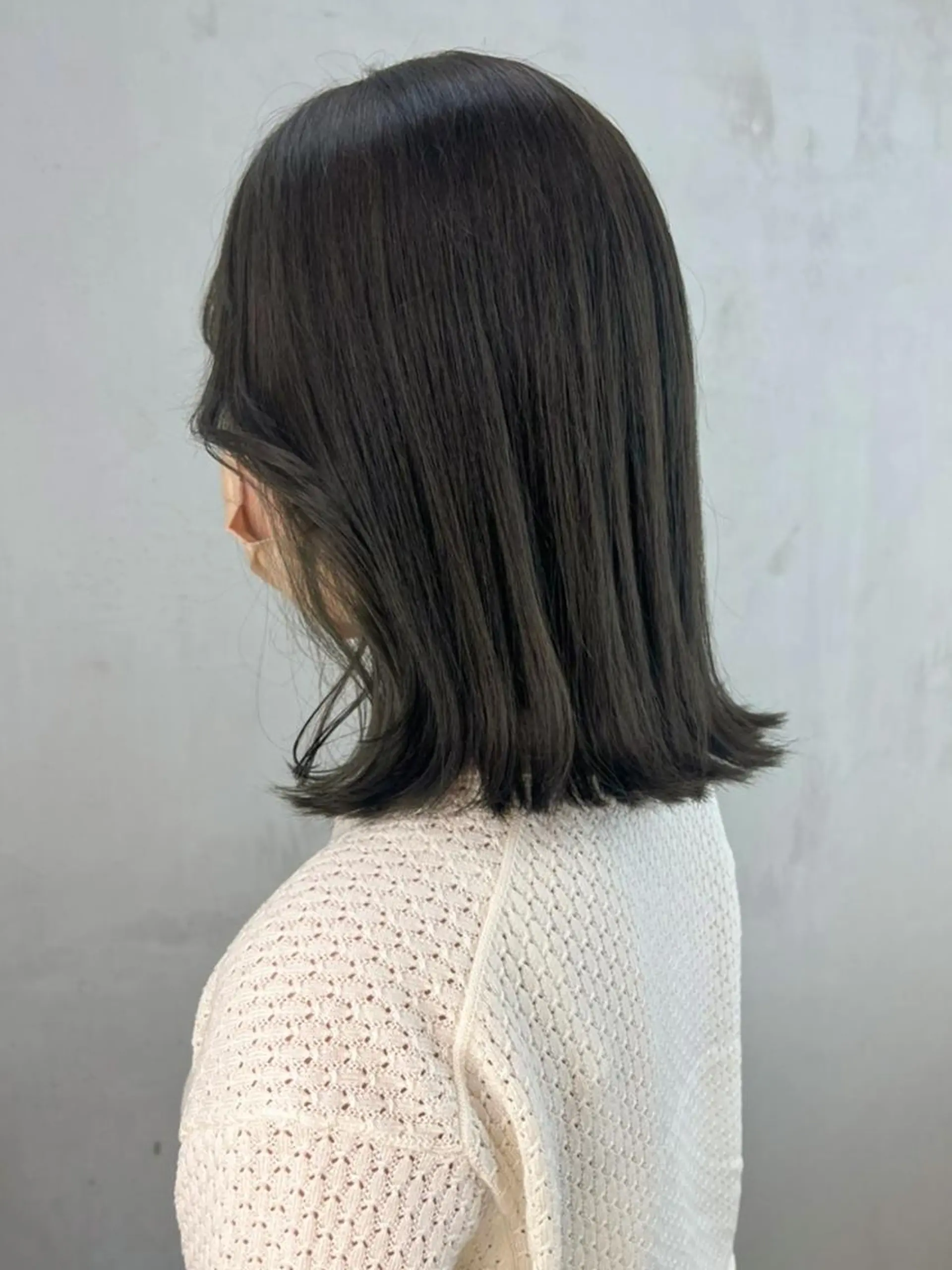 ミディアム パーマ カラー ヘアアレンジ ブルーカラー ブルージュ ITbyALBUM 八王子店のヘアスタイル