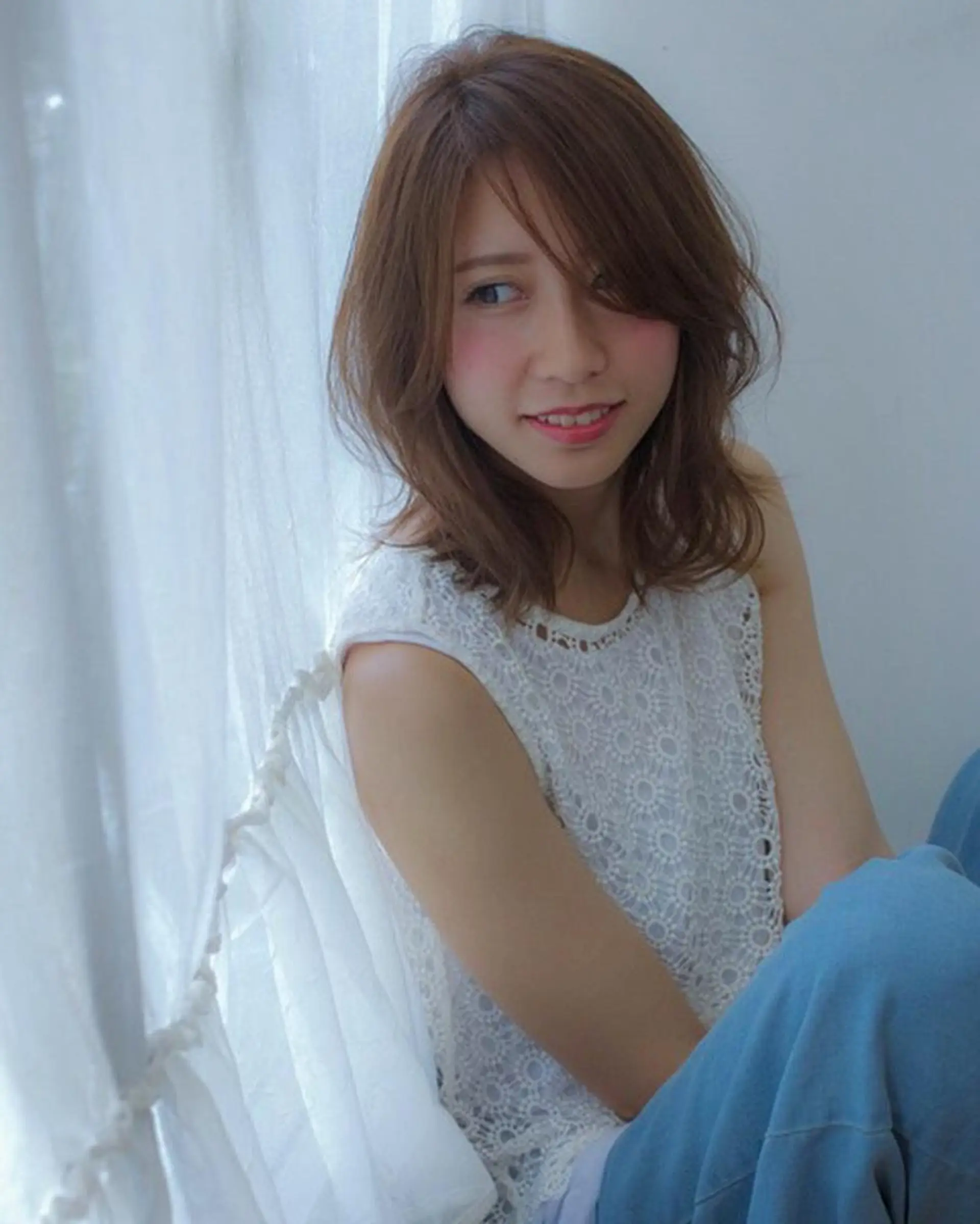 ミディアム ＨＩ ROのヘアスタイル