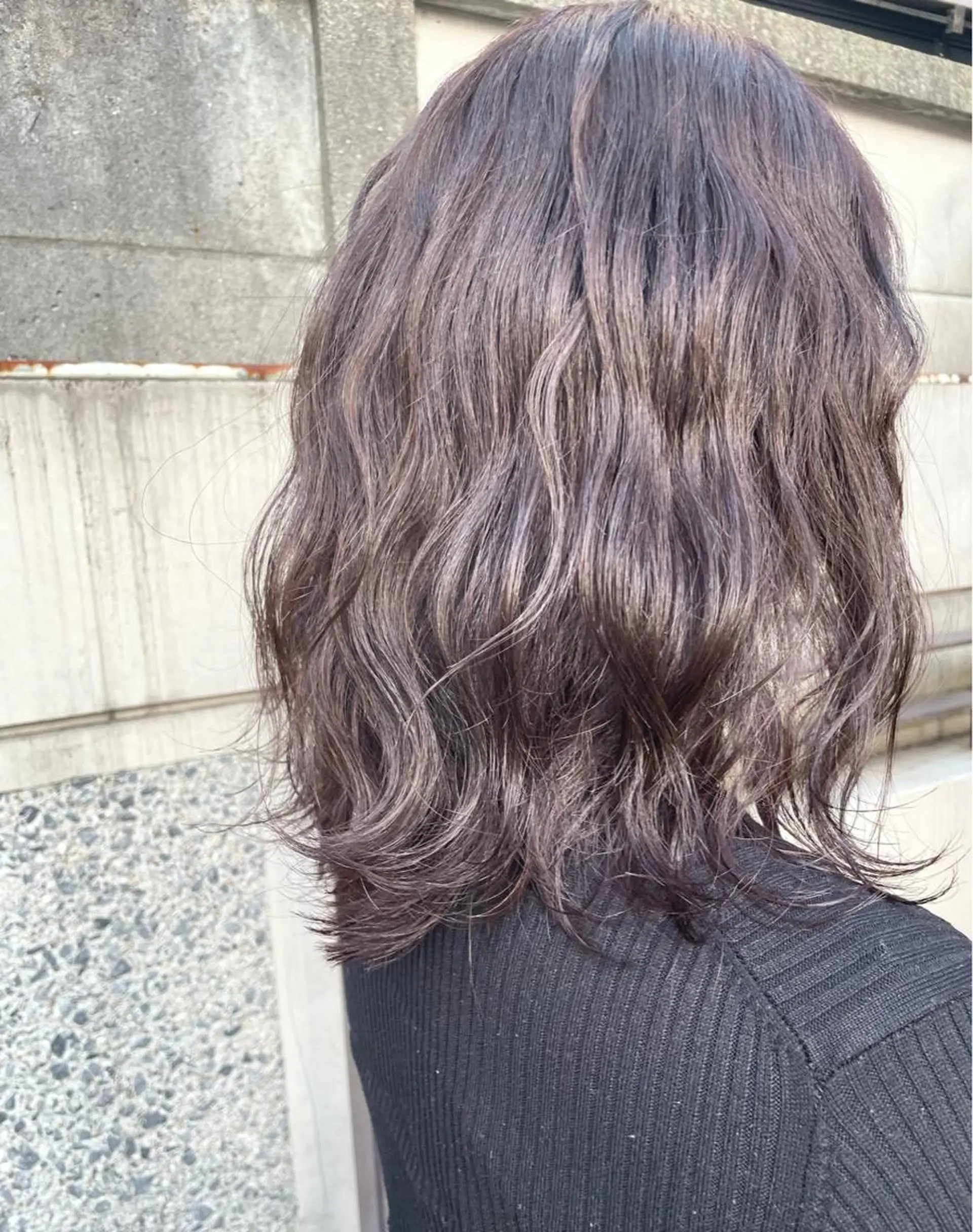 ミディアム 中村 海波のヘアスタイル