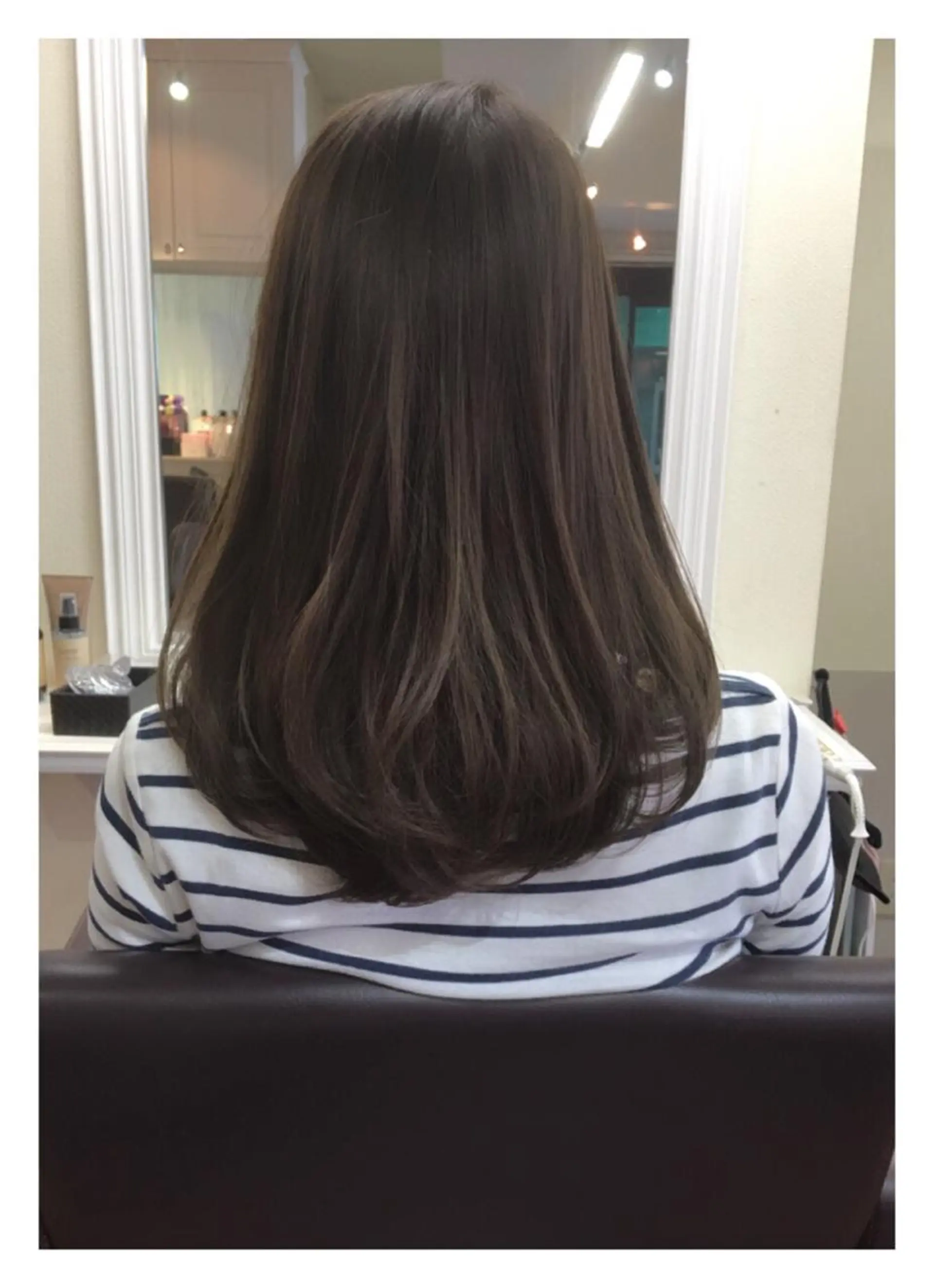 ミディアム セミロング 外国人風カラー ハイライト Beauty Salon  peige所属・peige 斉藤✨大人ヘアー✨のヘアスタイル