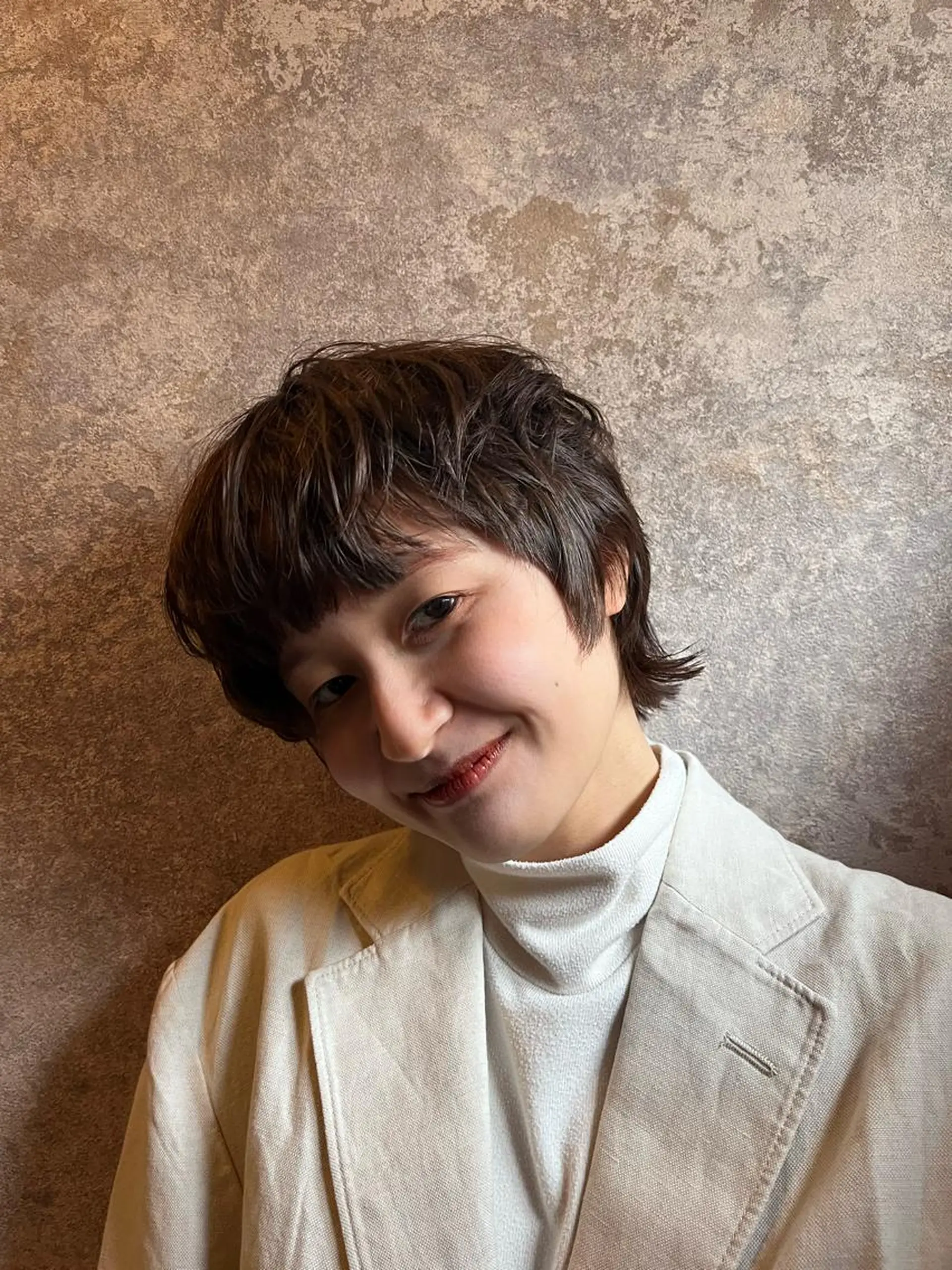 ショート カラー 86futureshair所属・岡田 麻矢のヘアスタイル