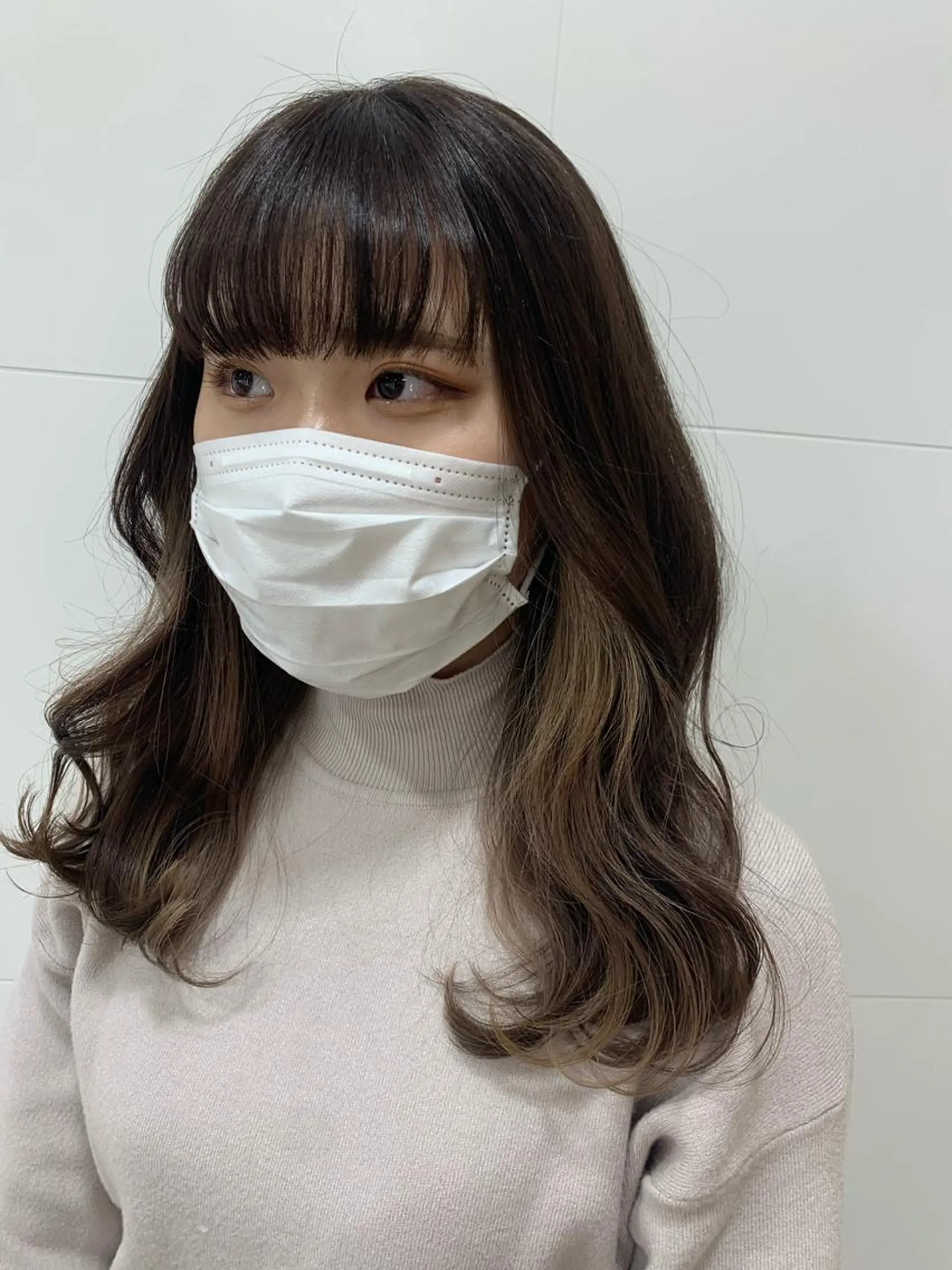 ロング ヘアカラー トリートメント 米津 優花のヘアスタイル