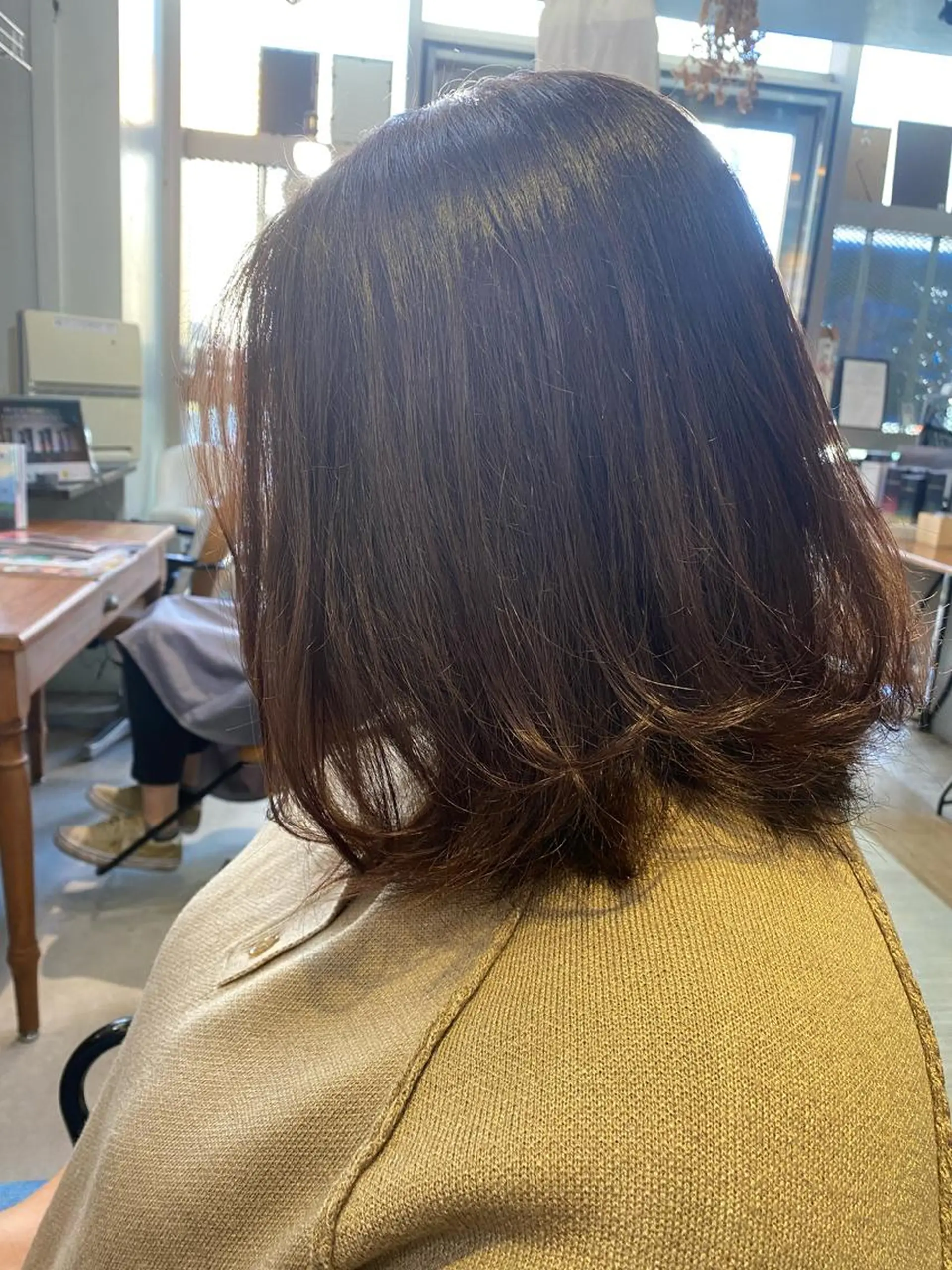 ミディアム カラー ボルドーカラー sora所属・廣瀬 瞳のヘアスタイル